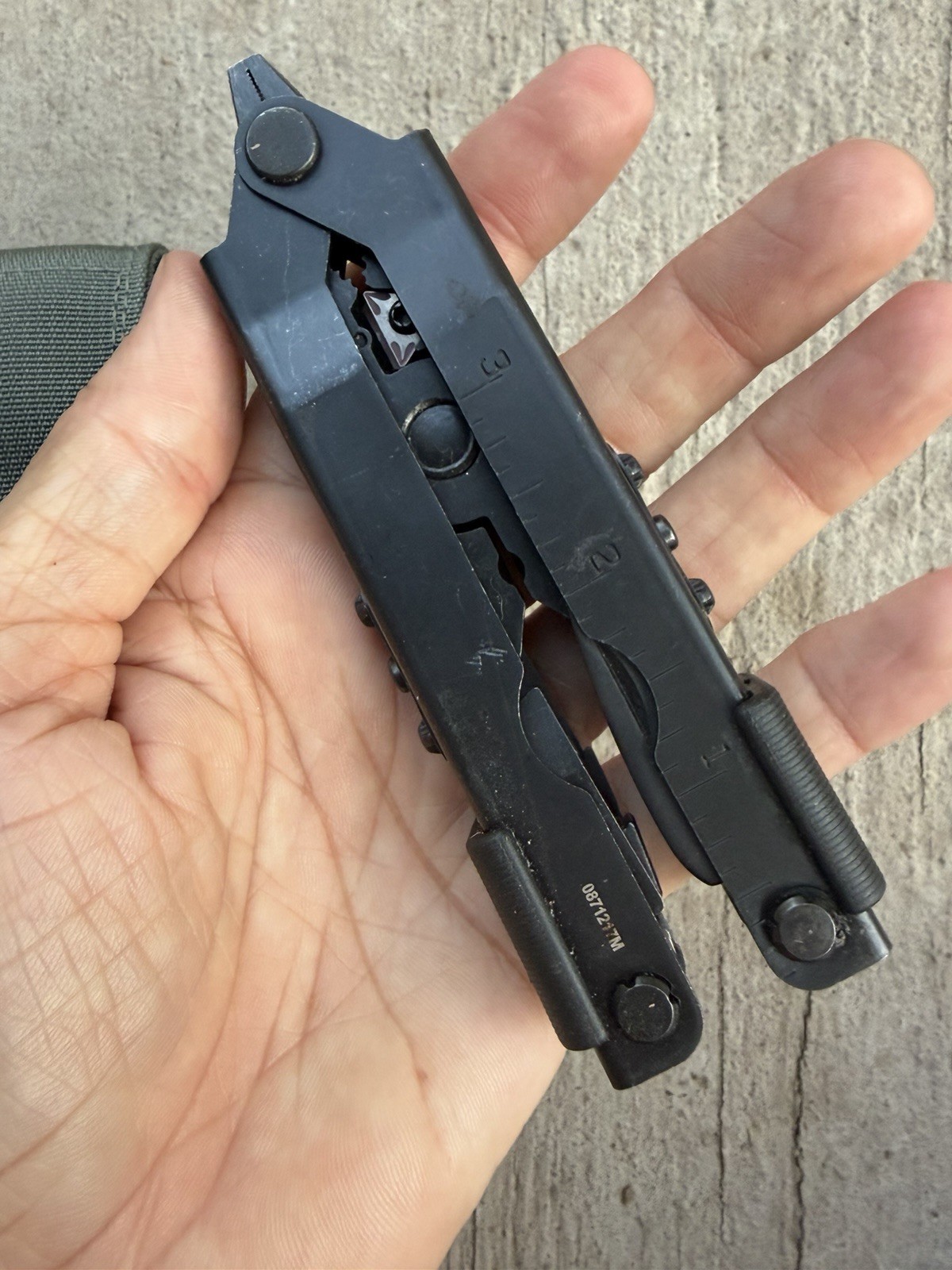 GERBER MP600 MULTI-PLIER TOOL MILITARY, HUNTERS BLACK OXIDE W/ACU CASE/POUCH EXC