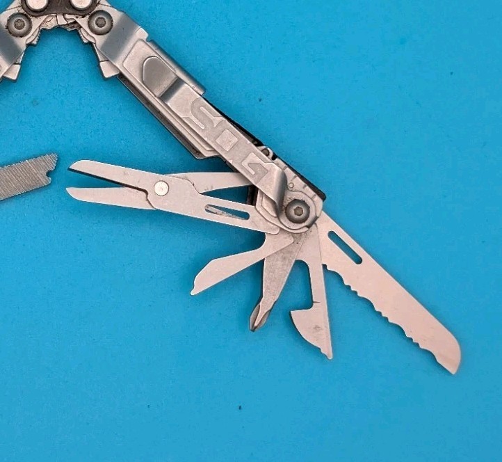 SOG PowerPint Tool Compact Lightweight Silver Multi-Tool!