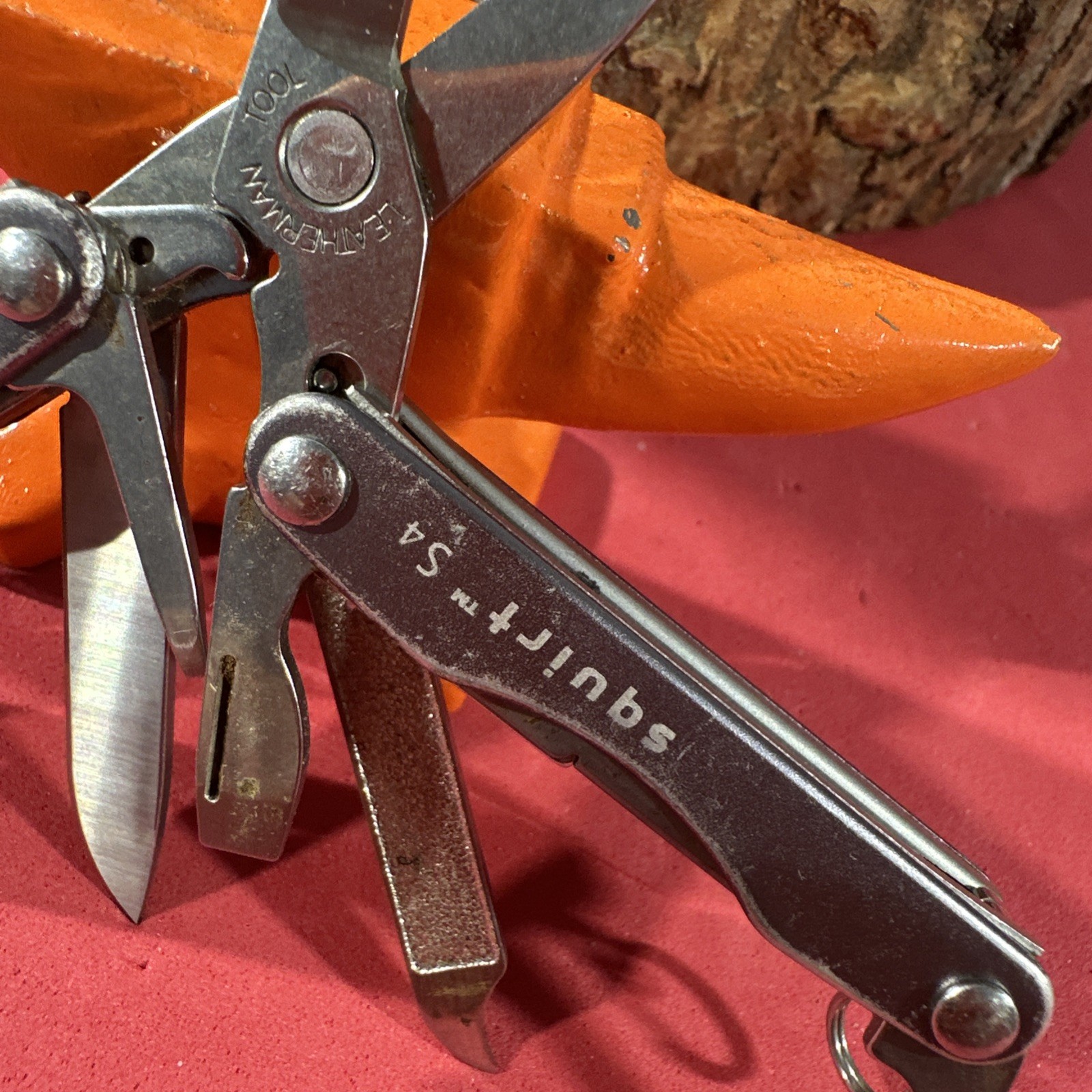 Leatherman Squirt S4 Multi-Tool Gray Nice Condition Some Handle Wear