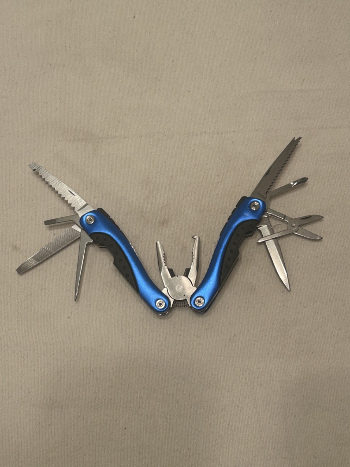 Quarrow Blue Multi-Tool 9 Tools Knife Pliers File Screwdrivers Leatherman
