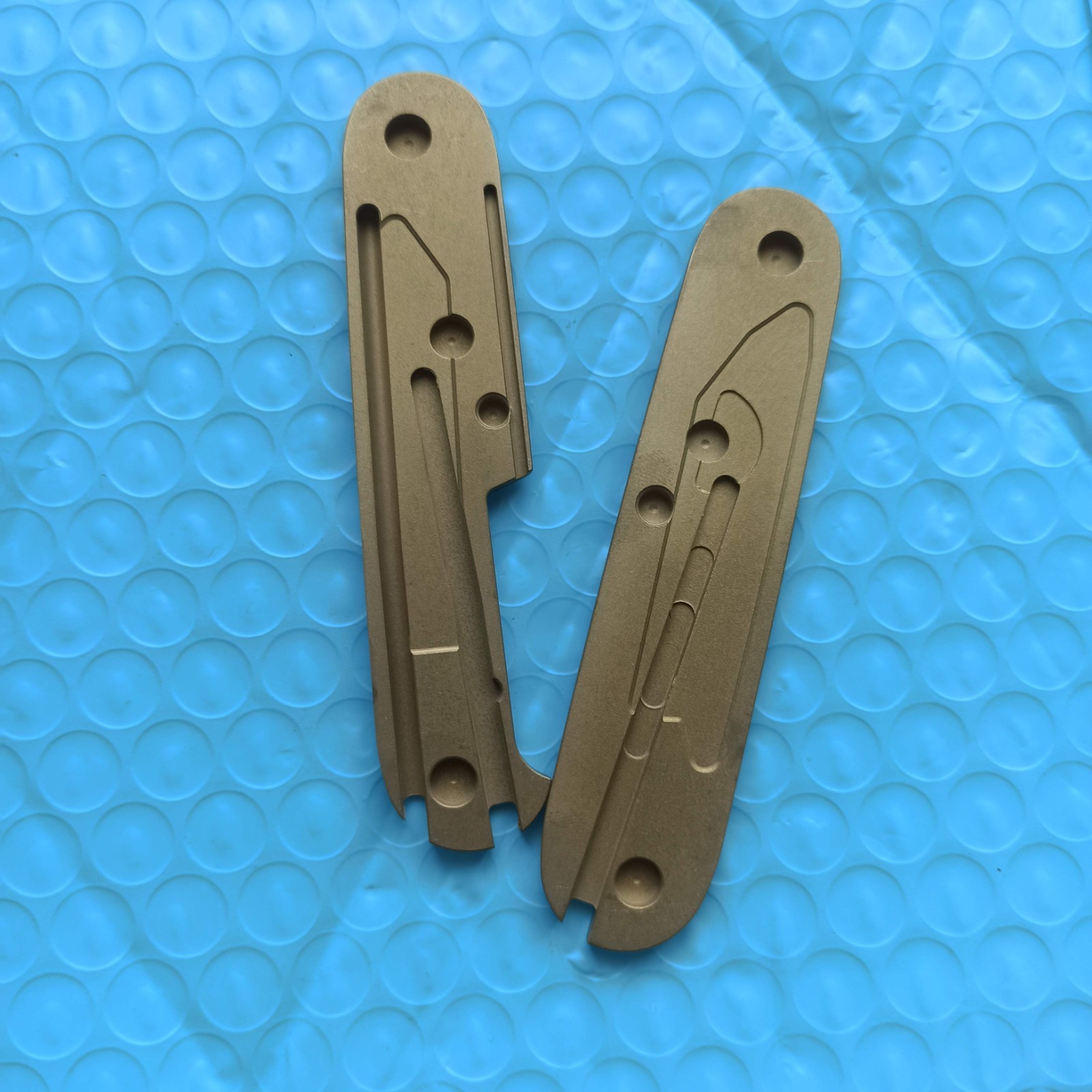 New 1 Pair Brass Handle Scales for 91 mm Victorinox Swiss Army