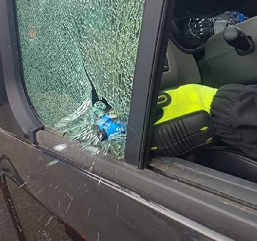Herramienta De Escape Para Automóvil En Llavero Emergencia Cortador De Cinturón.