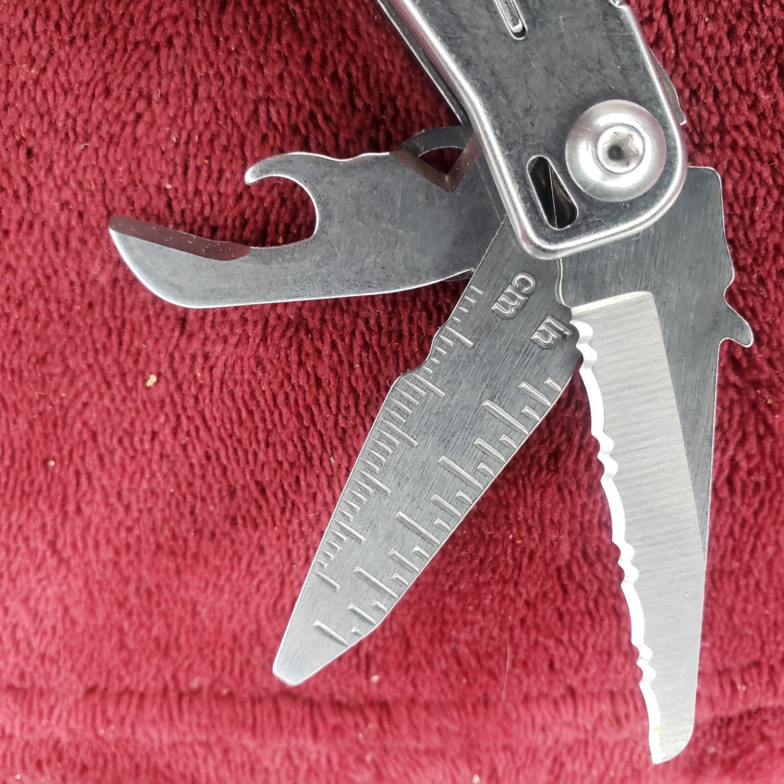 🔪 Leatherman Bolster Multi Tool with Sheath