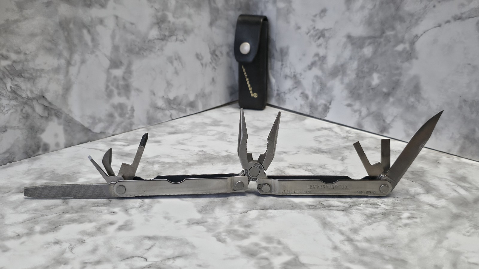 Vintage Leatherman Pocket Survival Tool PST Multi-Tool with Leather Pouch