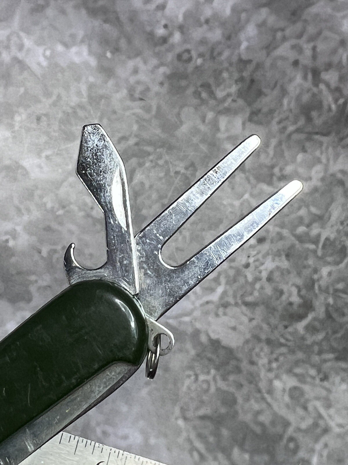 Vintage Golf Green Multi Tool Pocket Tactical Camping Folding Army Knife 1704