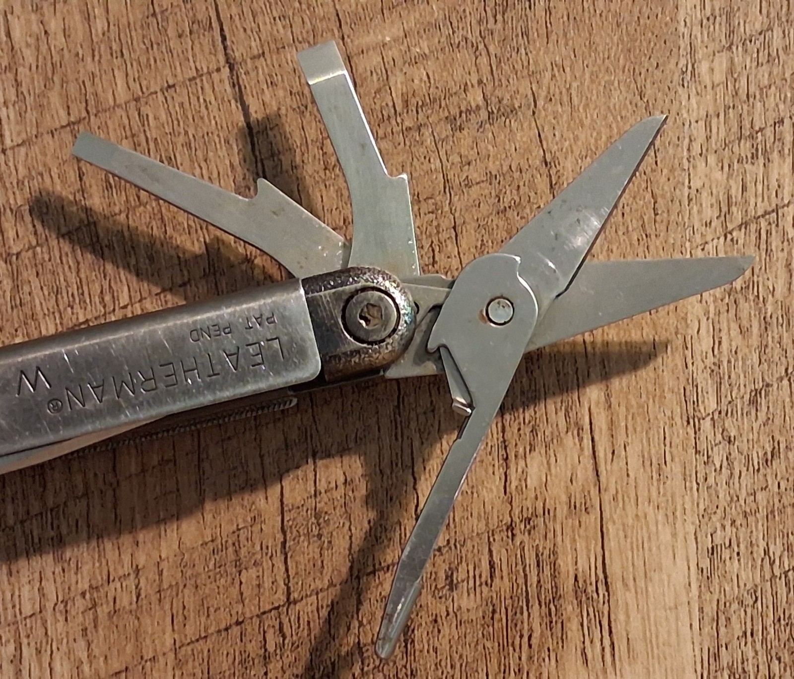 Leatherman Wave 20TH Anniversary Limited Edition Year 2002 RARE + Sheath