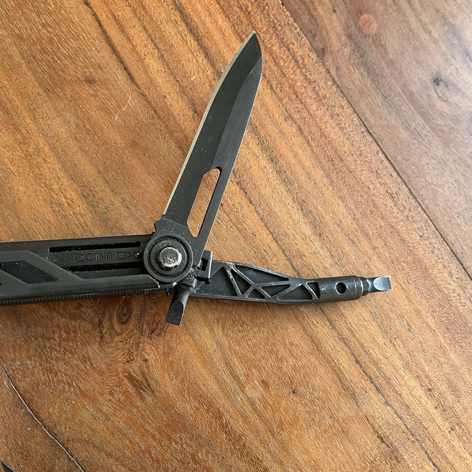 GERBER–CENTER DRIVE–MULTI PLIER–w/ BITS–GERBER CASE-MILITARY–EDC SURVIVAL