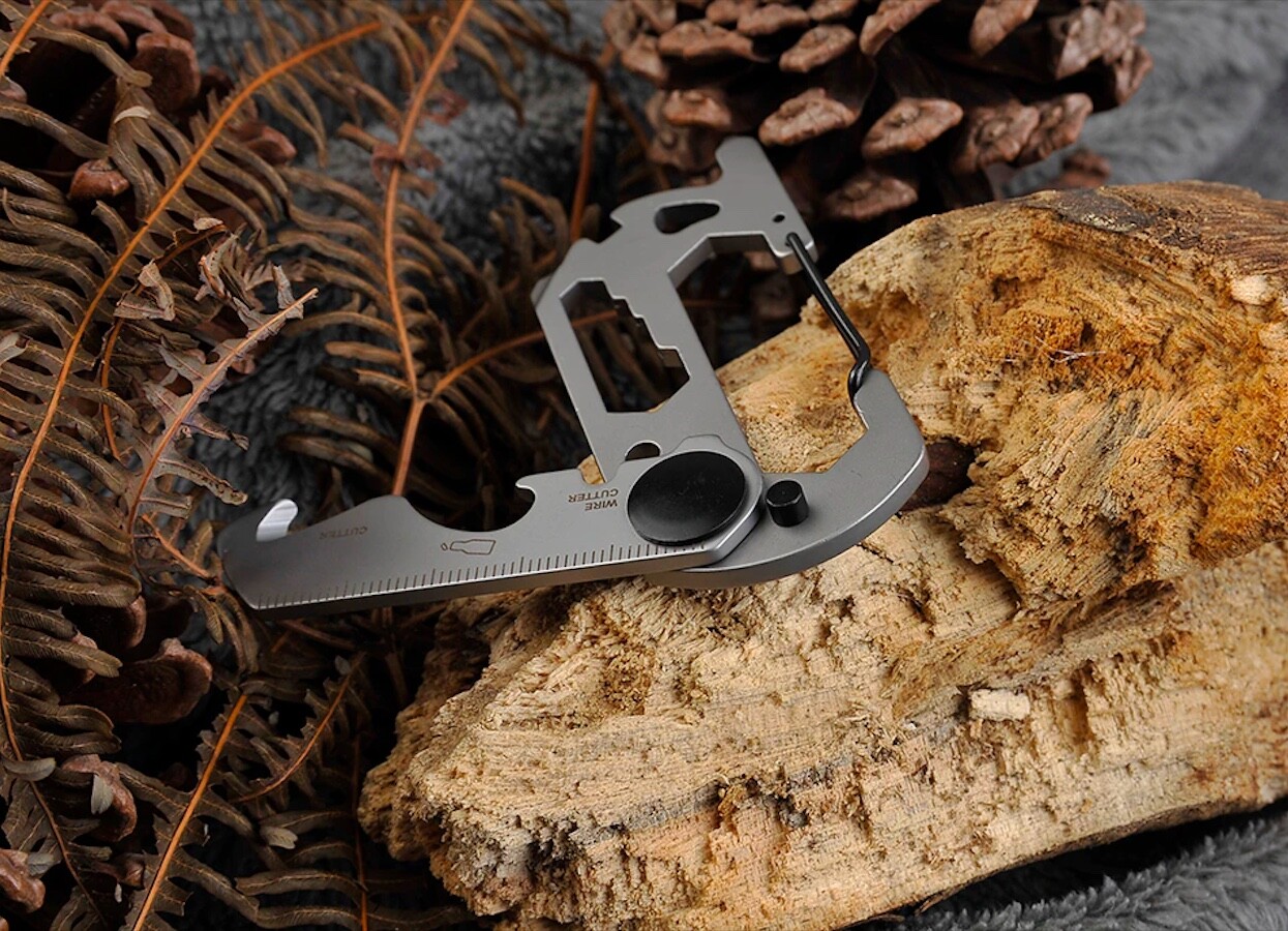 Multi Function Purpose Keyring Keychain Escape Tool Wrench Key Ring Chain Travel