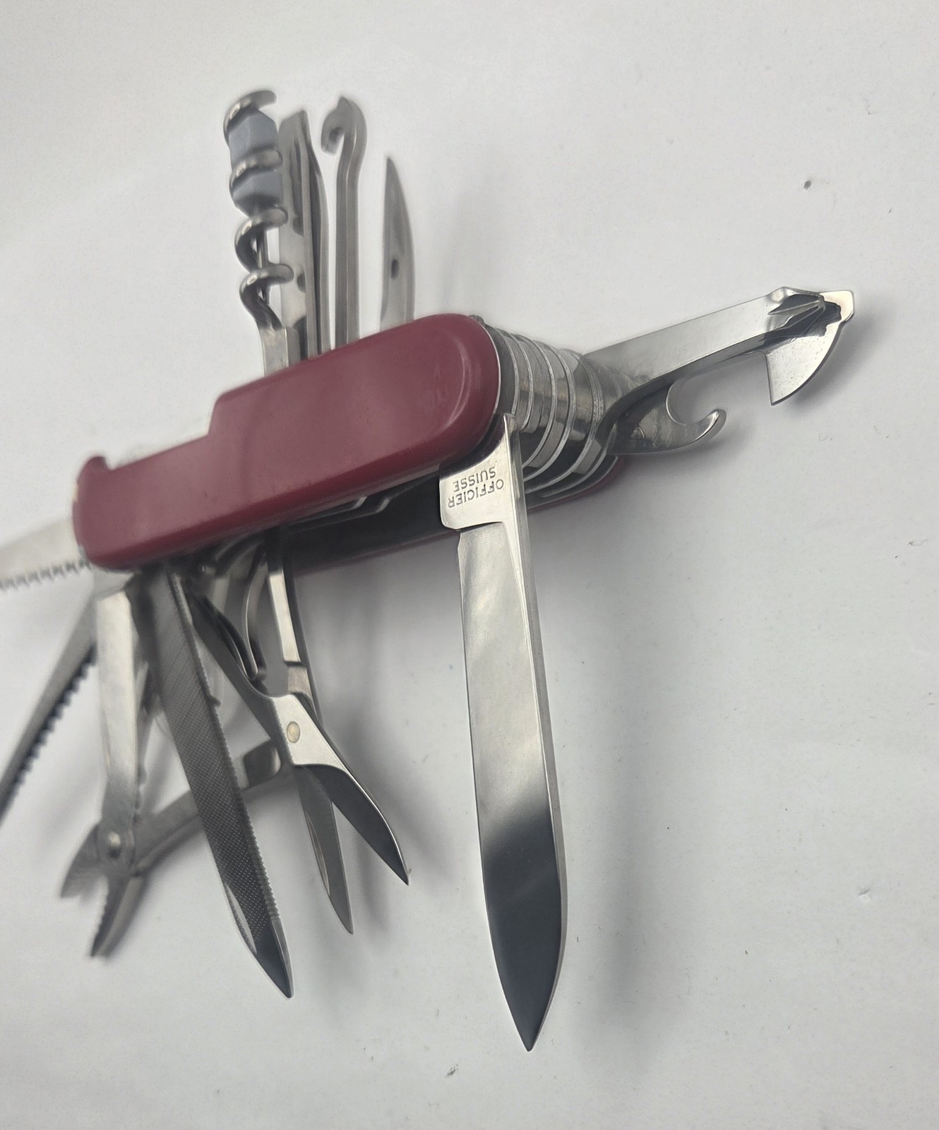 Victorinox SwissChamp Swiss Army Knife Red Multi-Tool Excellent Condition L-1
