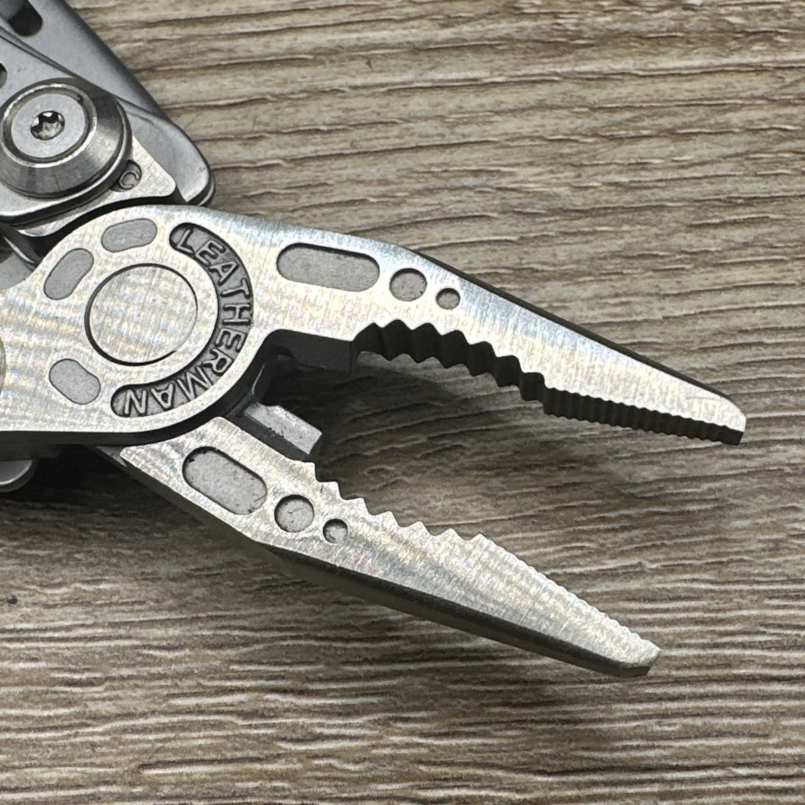 Leatherman Freestyle CX Multi-Tool – Discontinued – FAST SHIPPING!
