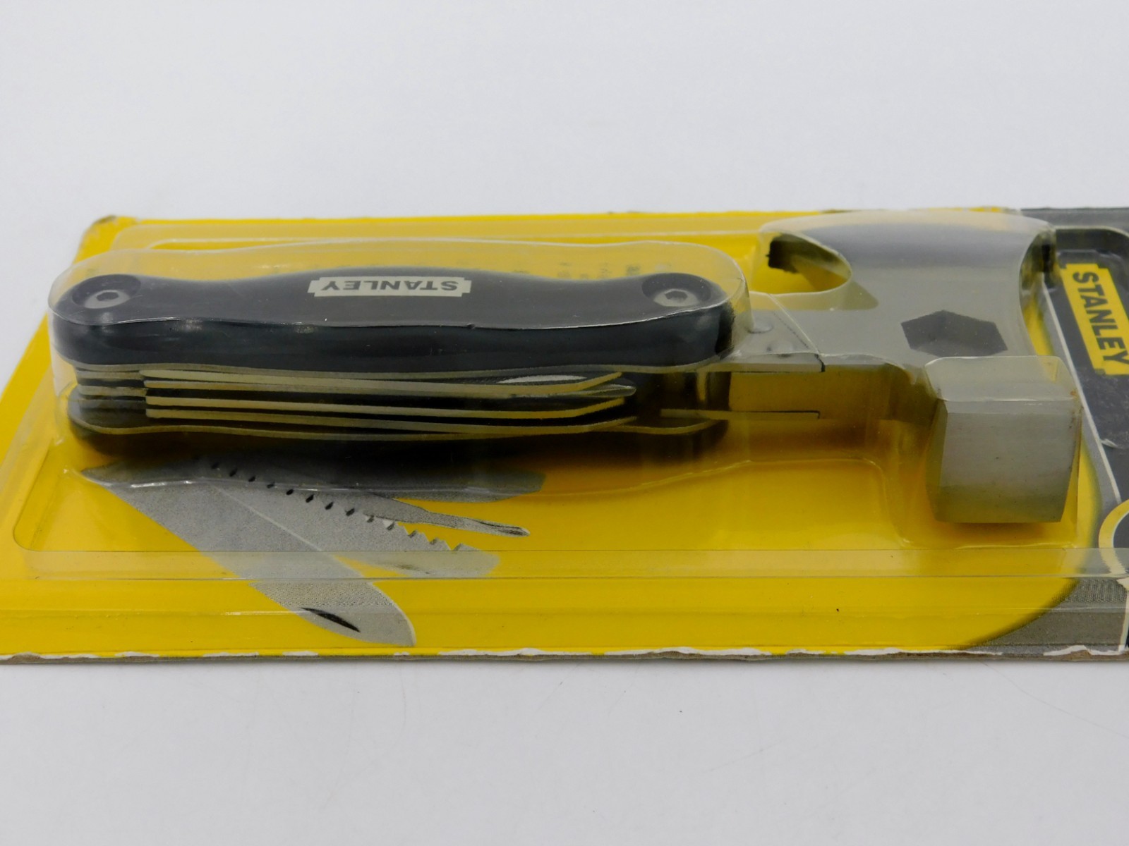 Stanley 12 in 1 Combination Axe & Multi Tool STHT70637L NEW