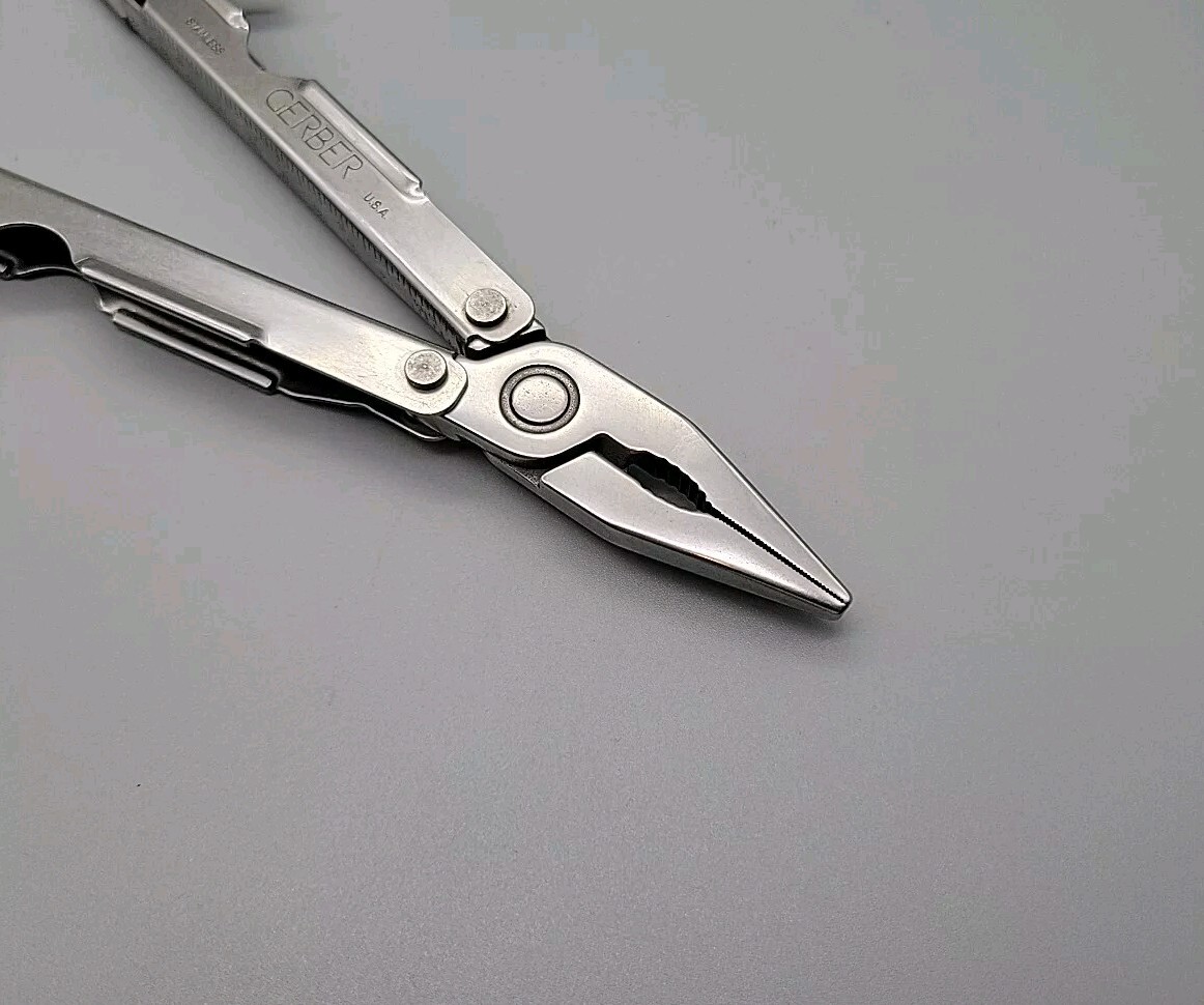 Gerber USA Military Provisional Multi Tool – Early 1990’s – Silver