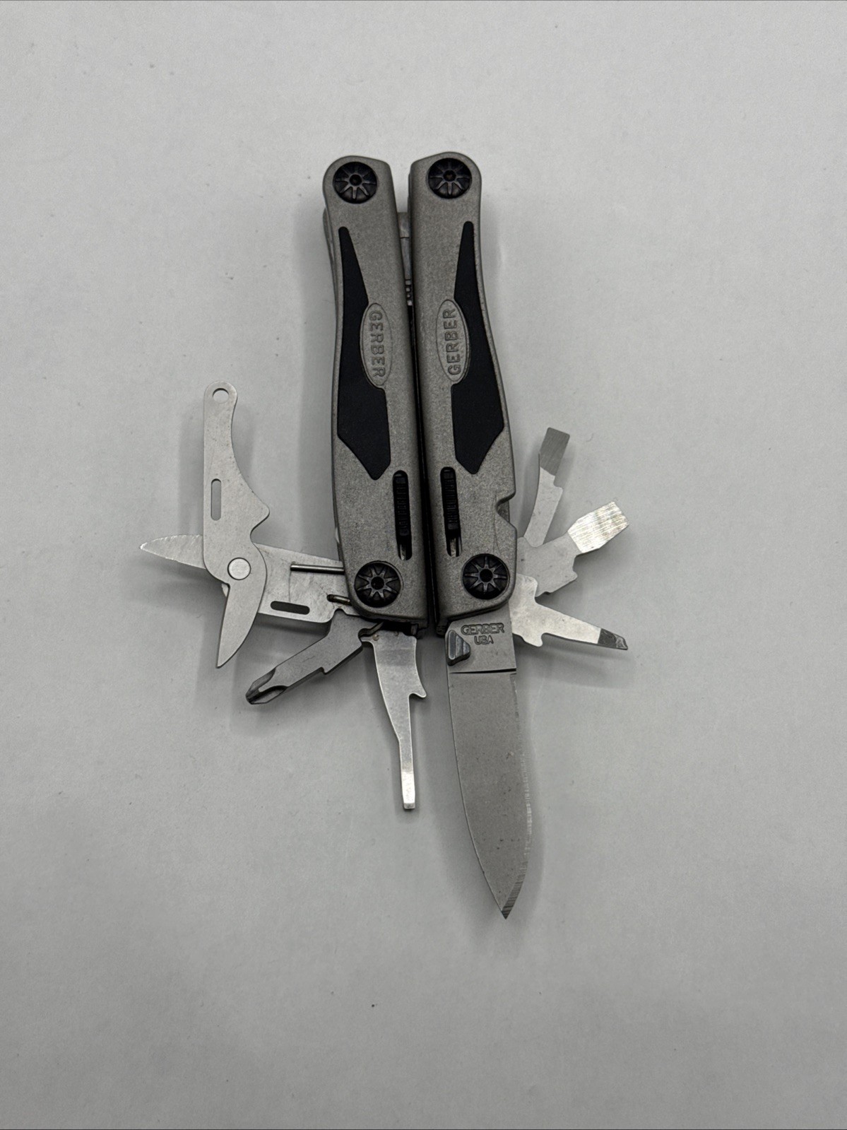 Gerber Multi-Plier 700 Legend with Sheath- Silver