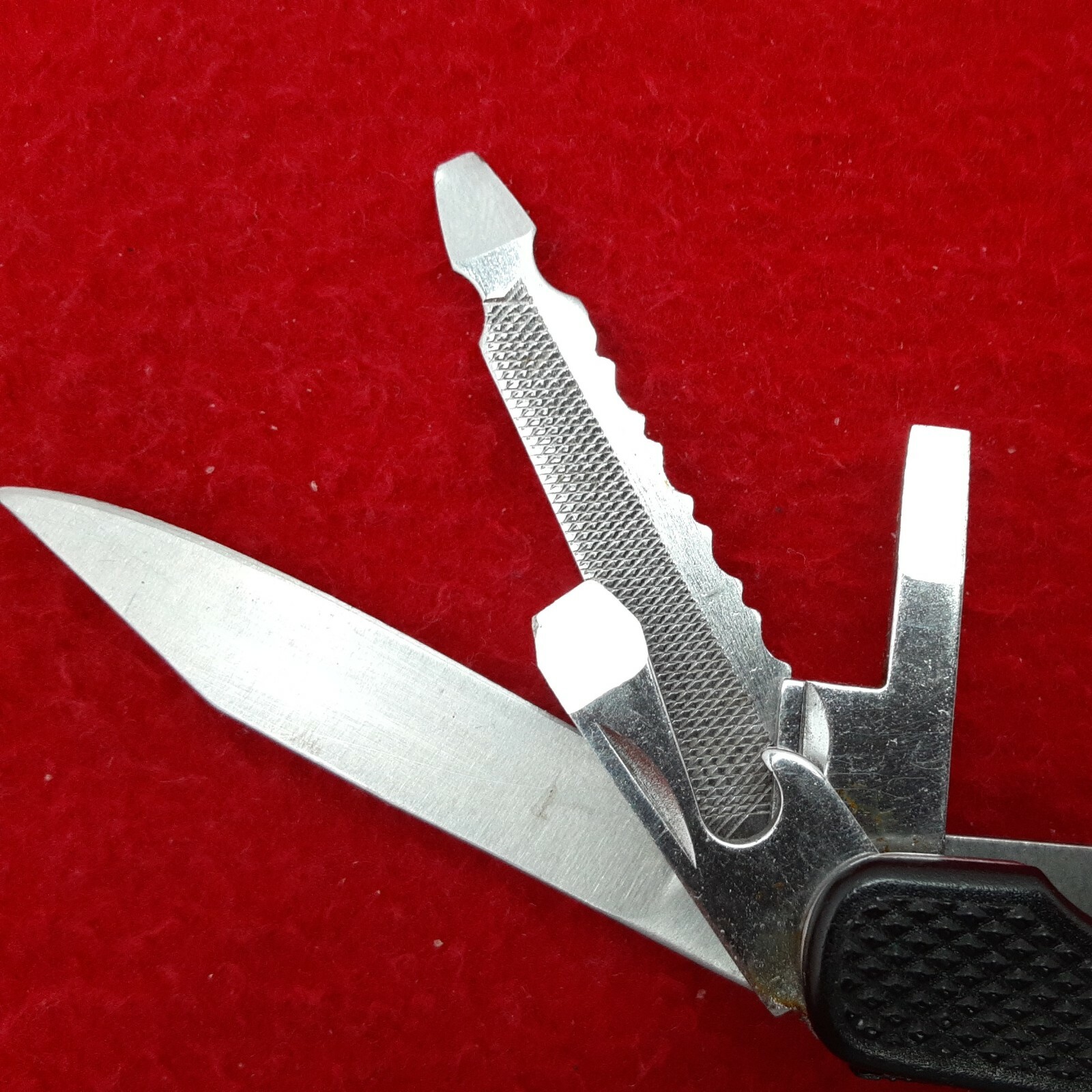 Vintage Coast Cutlery ” Pocket Pliers ” Multitool w/ Case 12 in 1 w2