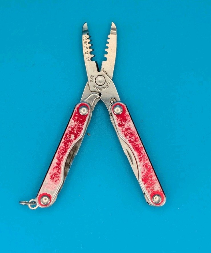 Leatherman Squirt E4 USA Radio Shack! Limited Edition!