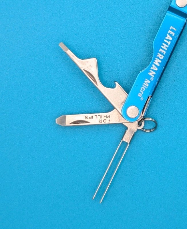 Leatherman Micra Multi-Tool, Knife, Scissors, Key Ring, Blue! PARITY FACTORY