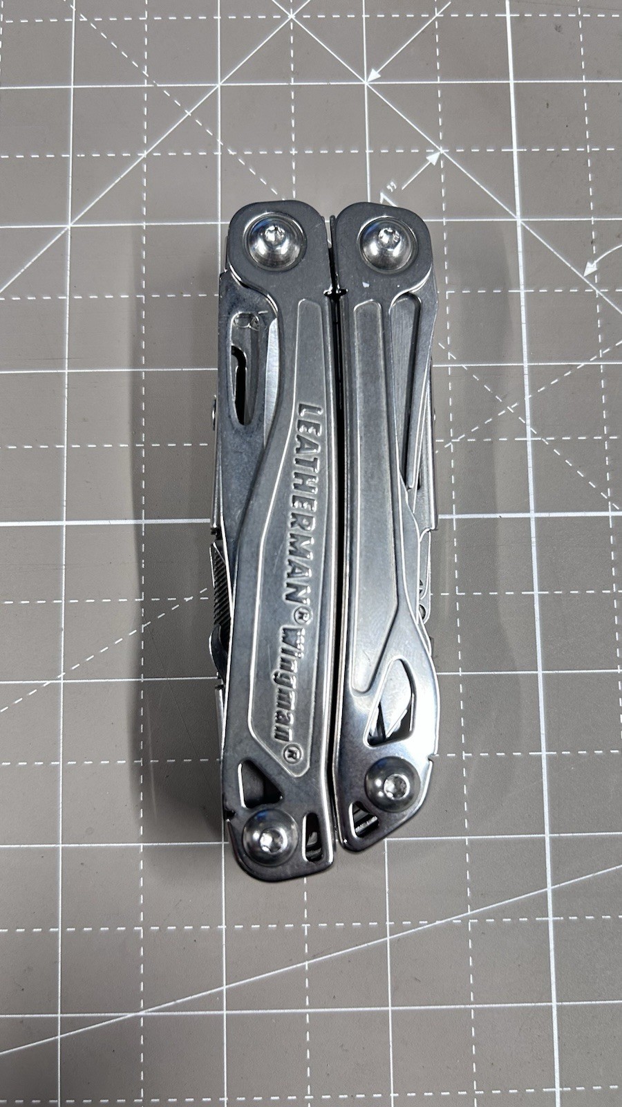 LEATHERMAN Wingman 14 in 1 Multitool W/ Spring-Action Pliers & Scissors Silver