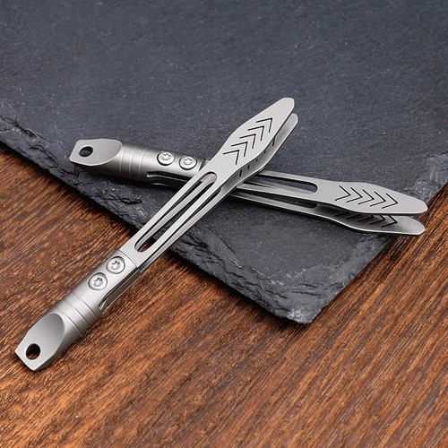 Outdoor Mini Titanium Alloy Keychain Tweezers Pry Bar EDC Portable Clamping Tool