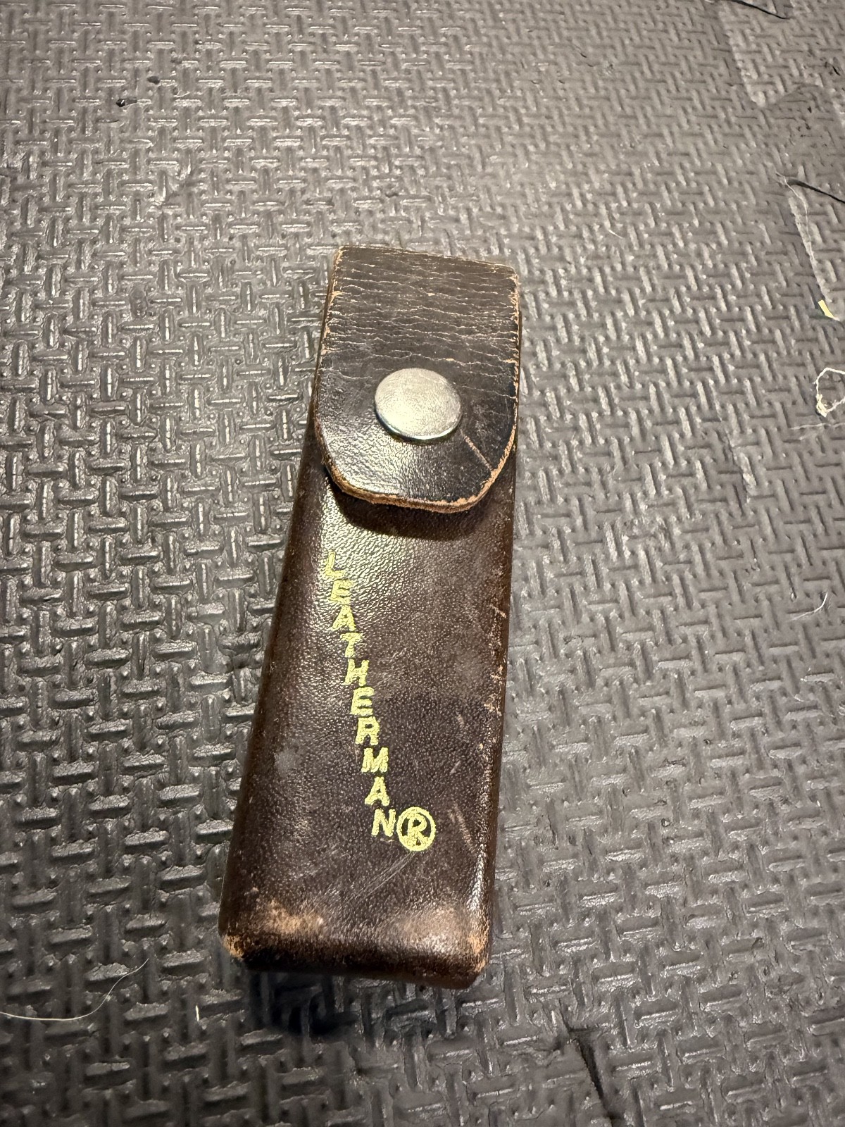 Leatherman Multi Tool with Leather Case Vintage Used Rare. DATE 03/95.