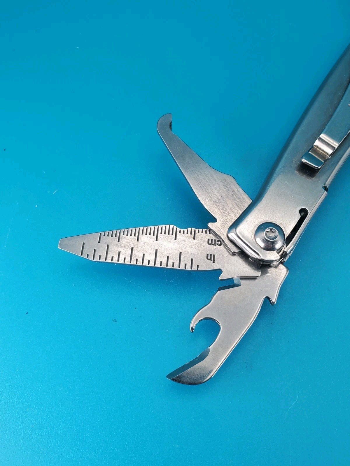 Leatherman Rev 3.8″ Multi-Tool, Stainless! USAA