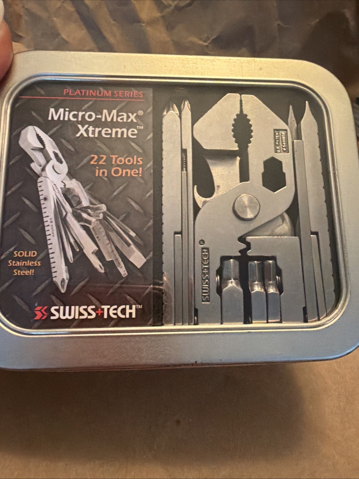 SWISS + TECH Multi Tool 22 in 1 Micro Max Xtreme