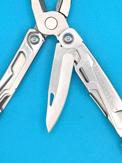 Leatherman Rev 3.8″ Multi-Tool, Stainless!