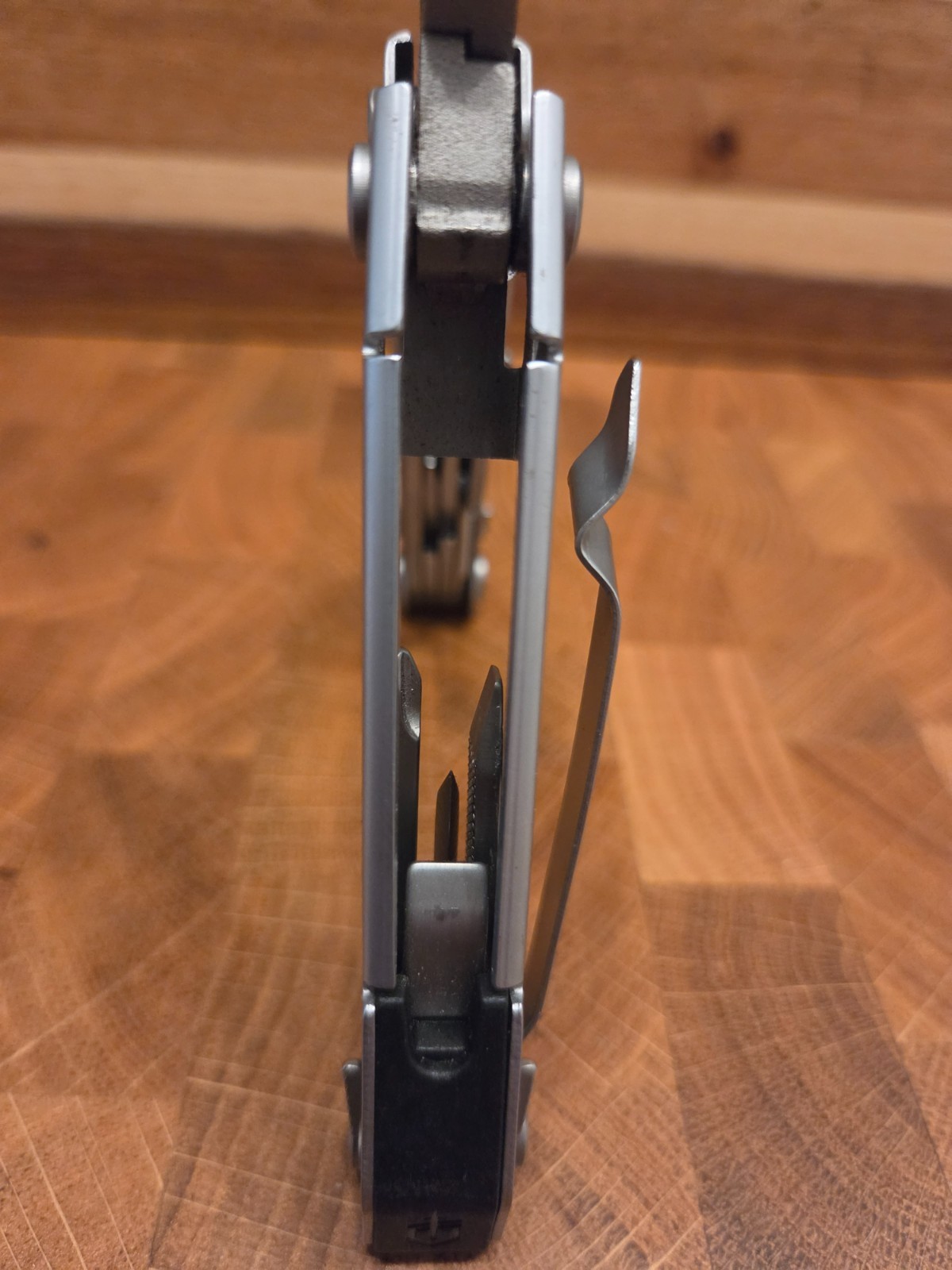 Gerber Suspension NXT Multi-Tool Excellent Condition EDC Stainless steel 15 Tool