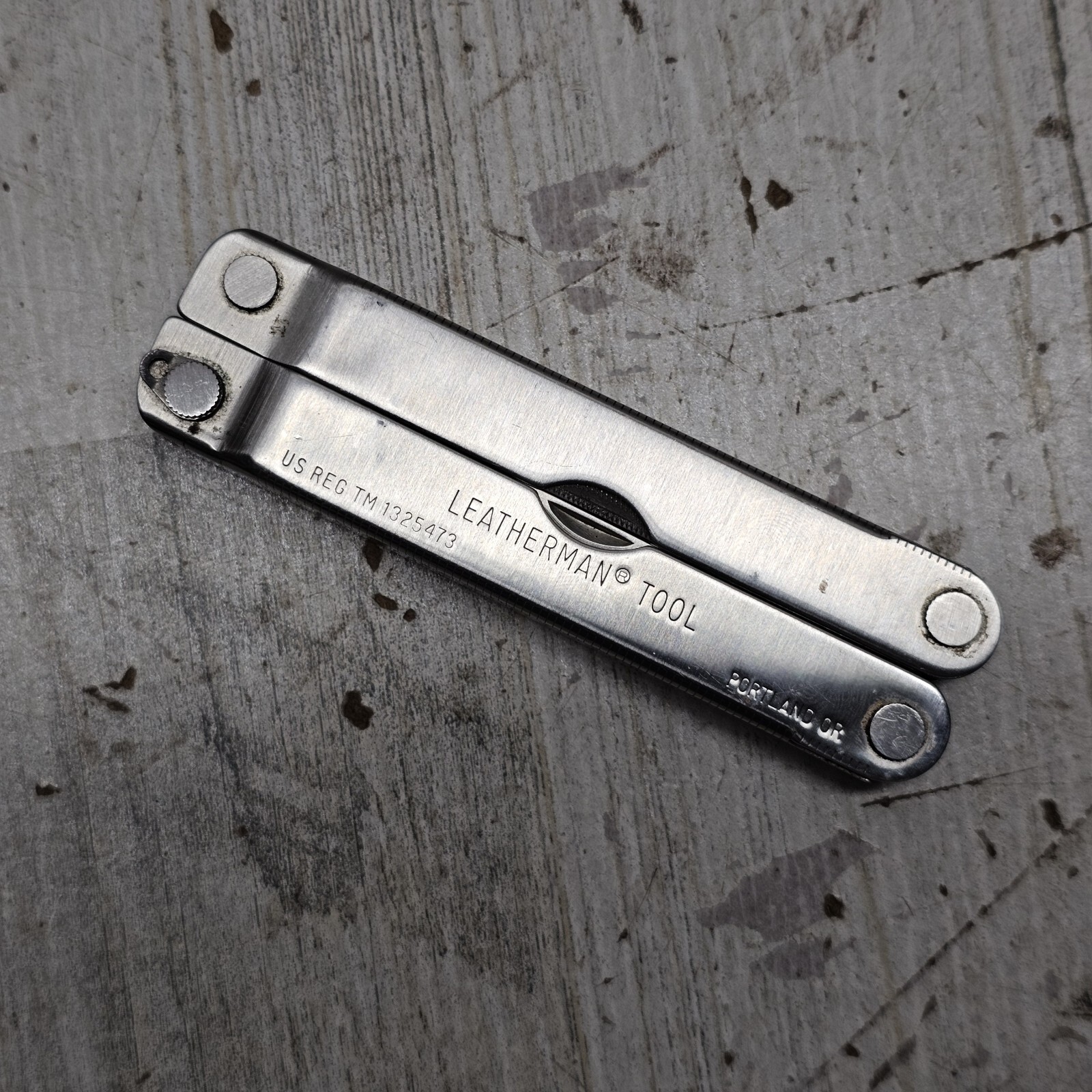 Leatherman Tool, US REG TM 1325473 06/94 date stamp! VINTAGE! With Sheath!
