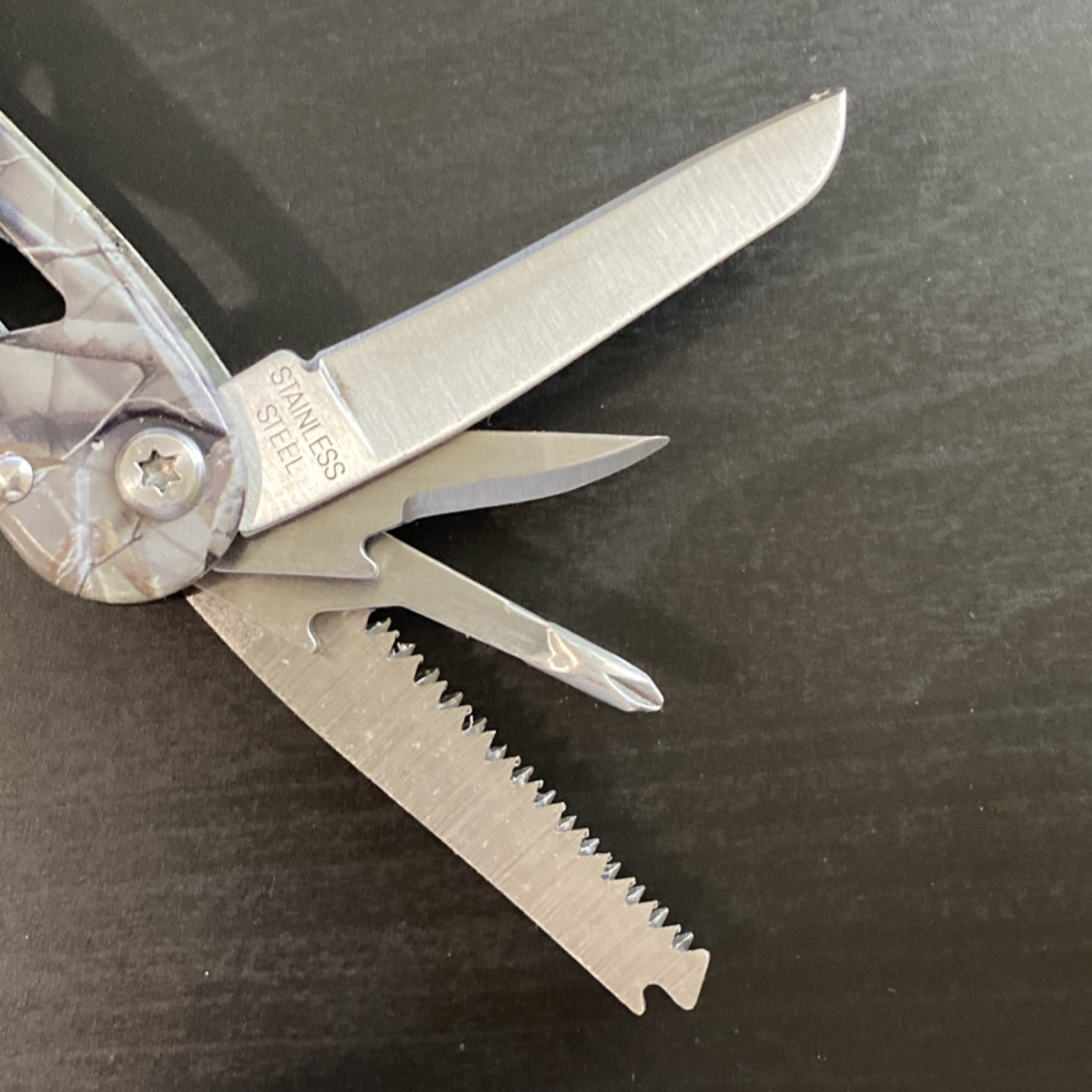 Guidesman Multi-Tool Camo 10-in-1 Pliers Pocket Knife With Sheath