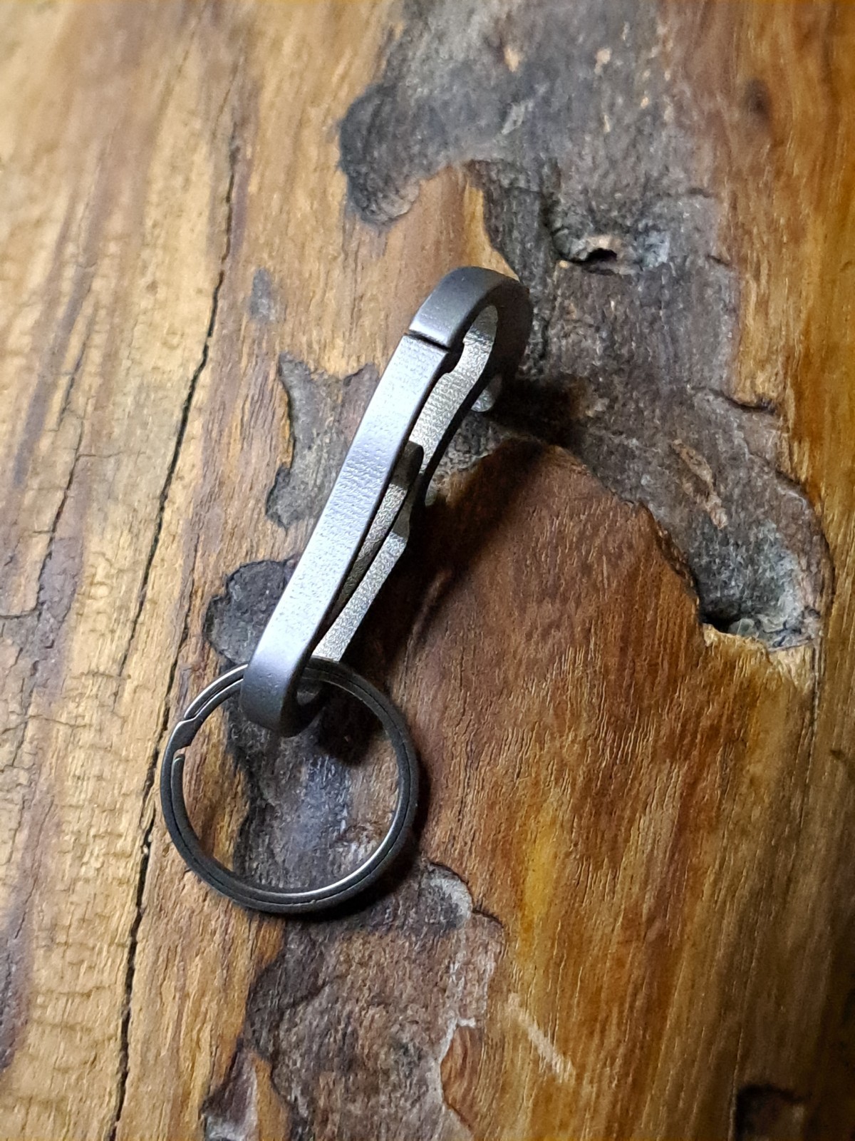 Pro Mini Minimalist Titanium Carabiner Keychain With 20mm Titanium Keyring