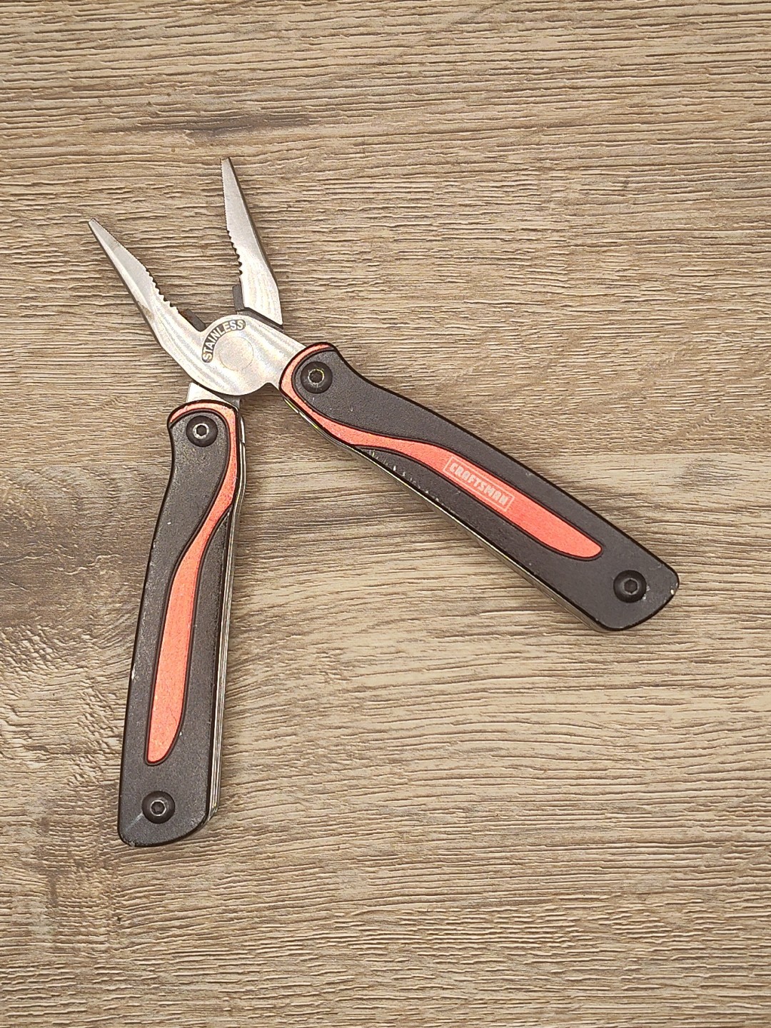 CRAFTSMAN Multi Tool, 14-in-1 CMHT43998 Red
