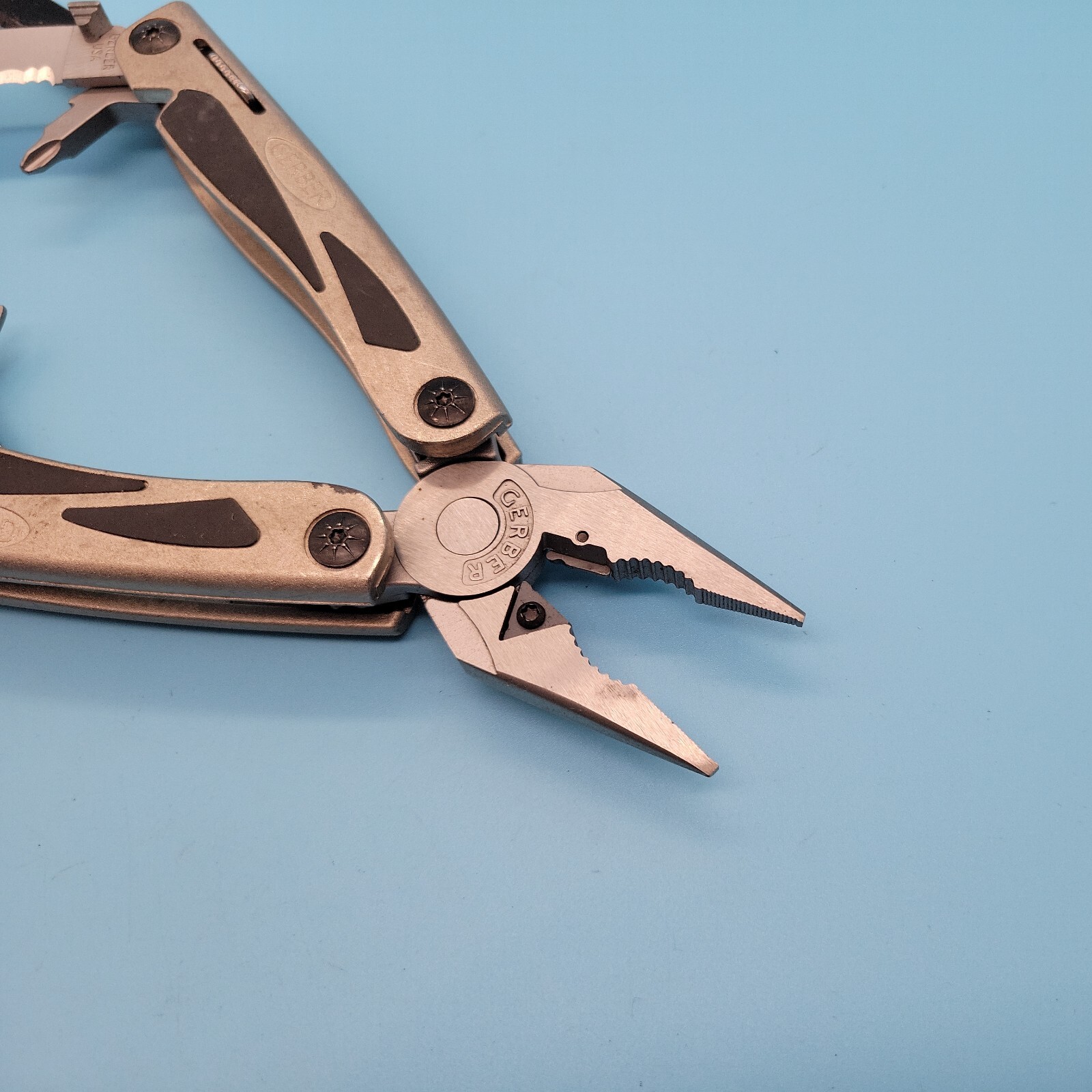 GERBER 800 LEGEND MULTI TOOL MULTI-PLIER: CARBIDE CUTTERS PLIERS REMGRIT
