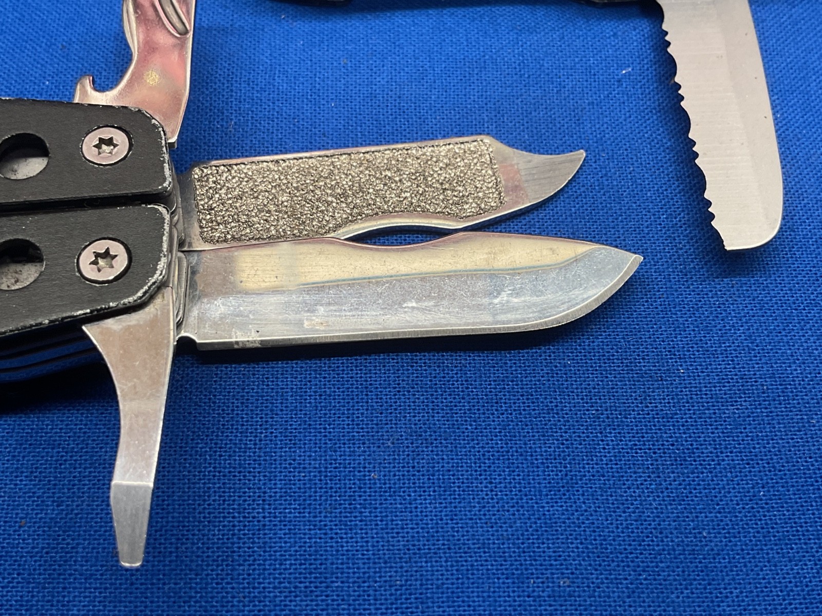 Gerber Vise and Clutch Mini Multi Tool Knife Pliers Lot of 2 Tools