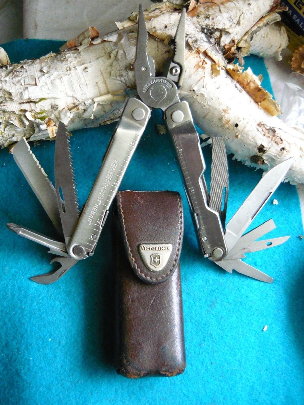 ***Leatherman Rebar Stainless Steel Multi Tool with Sheath***