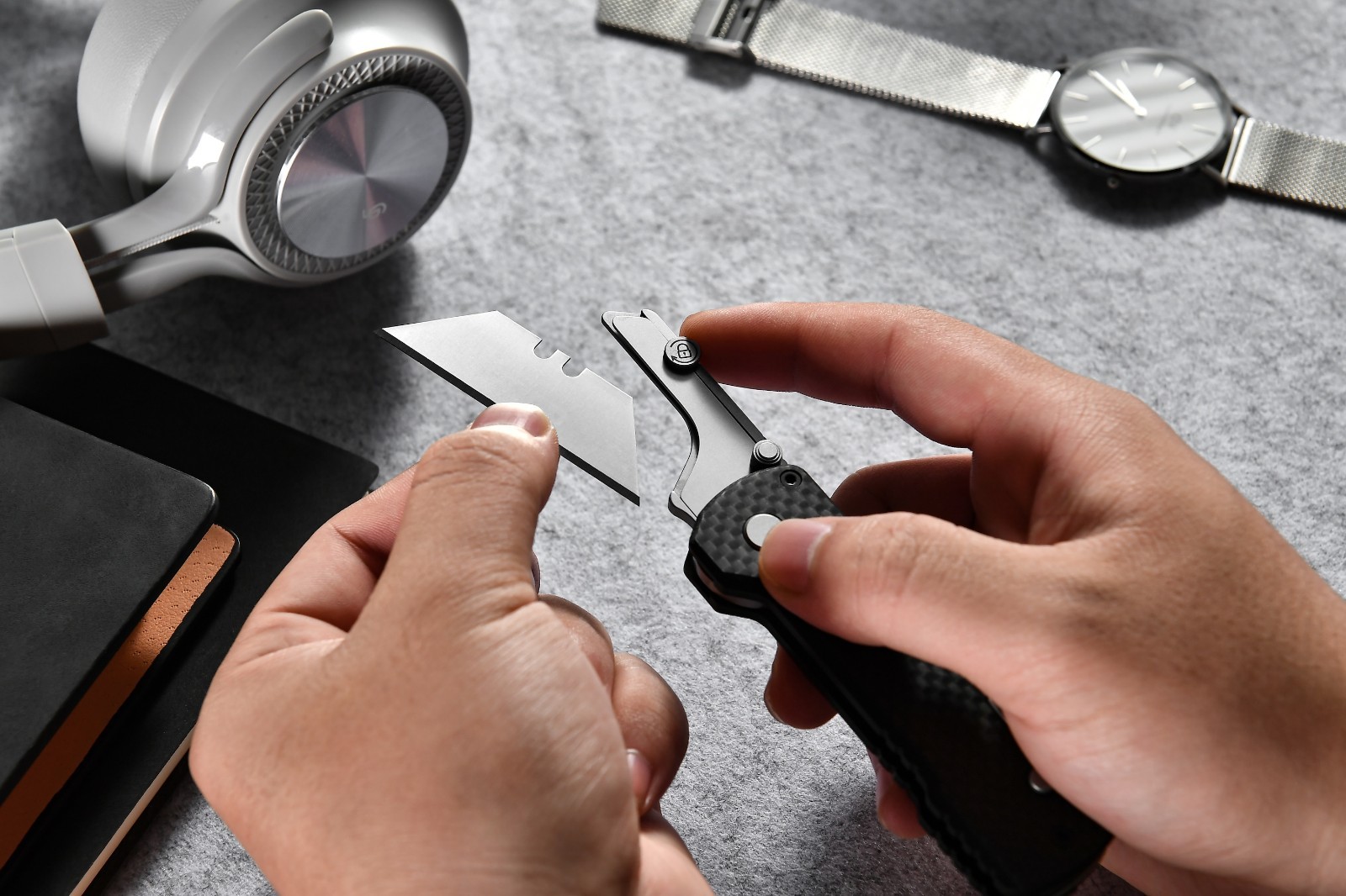 Olight U1 Pro Multitool Folding Utility Knife, Carbon Fiber Overlay G10 Handle