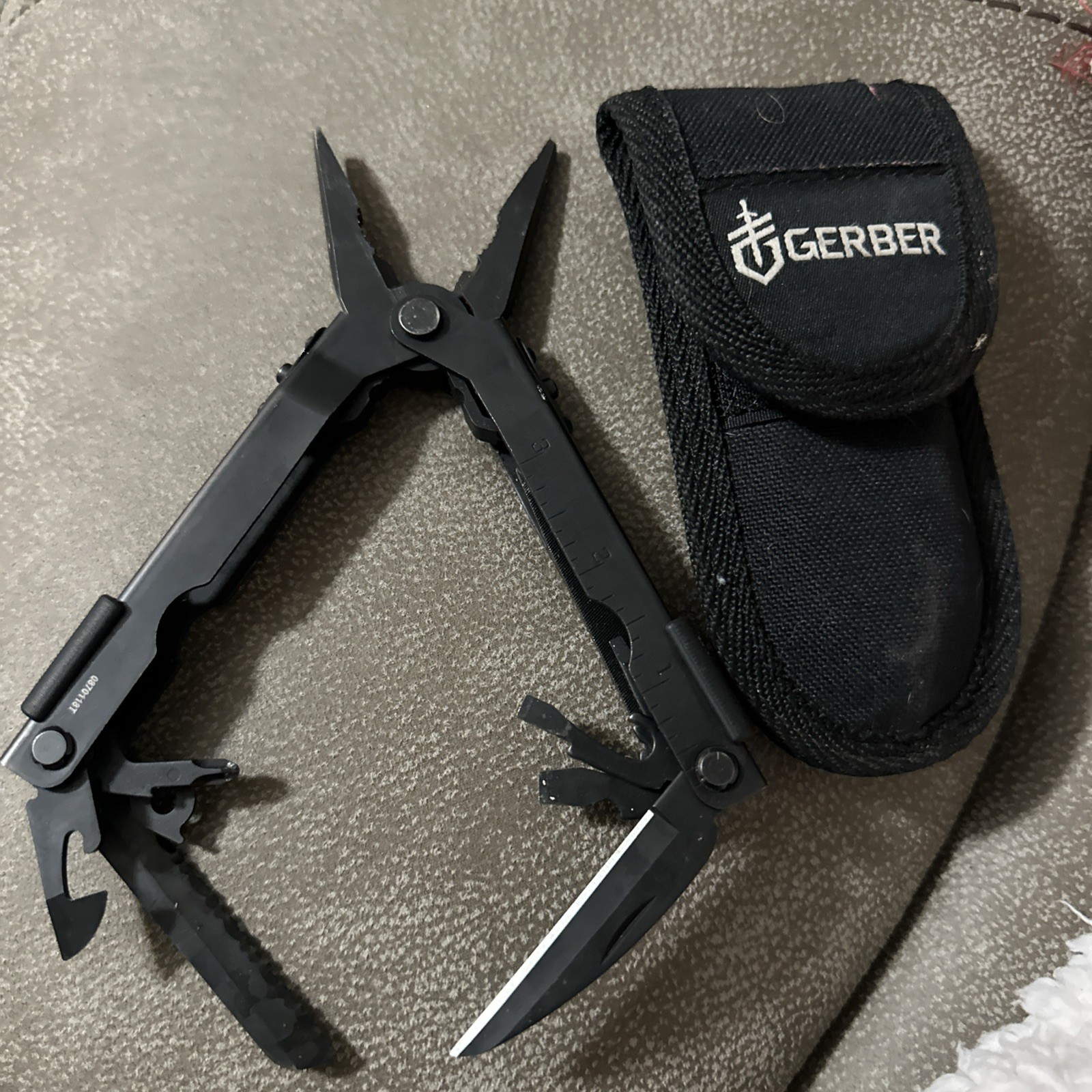 Gerber 30-000314 Multi-Plier 600 Multi-Tool – Black