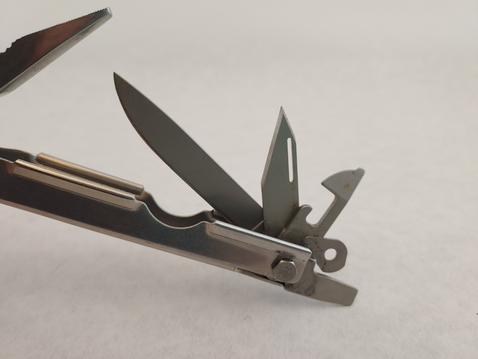 Vintage Gerber Stainless Multi Plier Needle Nose Knife Can Opener Screwdriver US