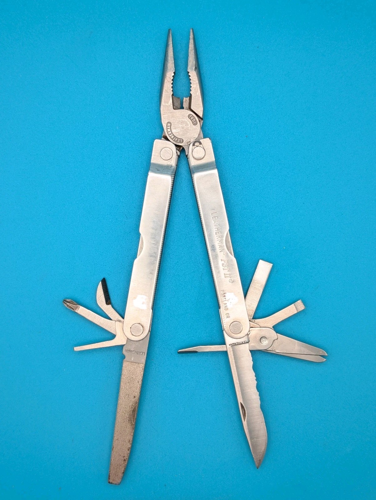Leatherman PST 2 Multi Tool! 04/03 date stamp! Fast Shipping!