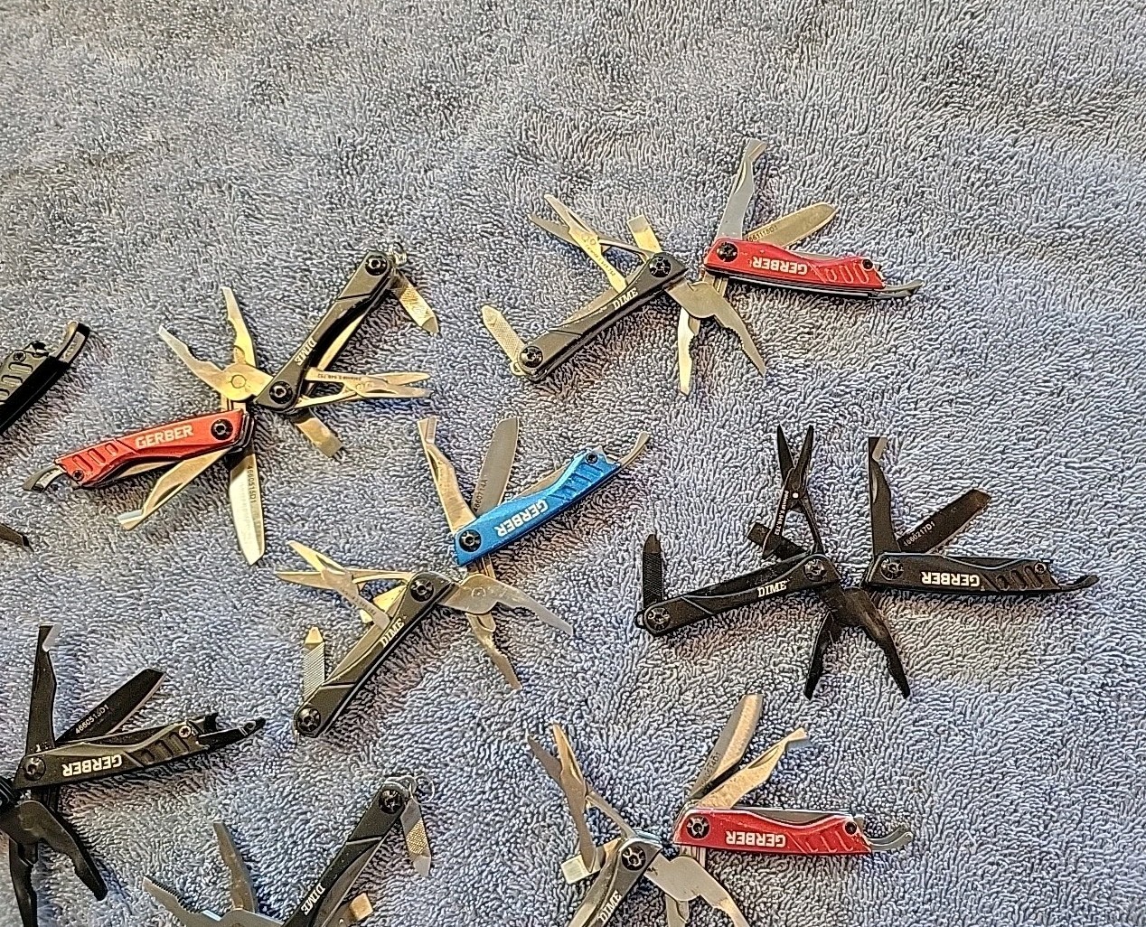 Gerber Dime Mini Keychain Multi-Tool – LOT OF 8 – Knife – Pliers – Scissors