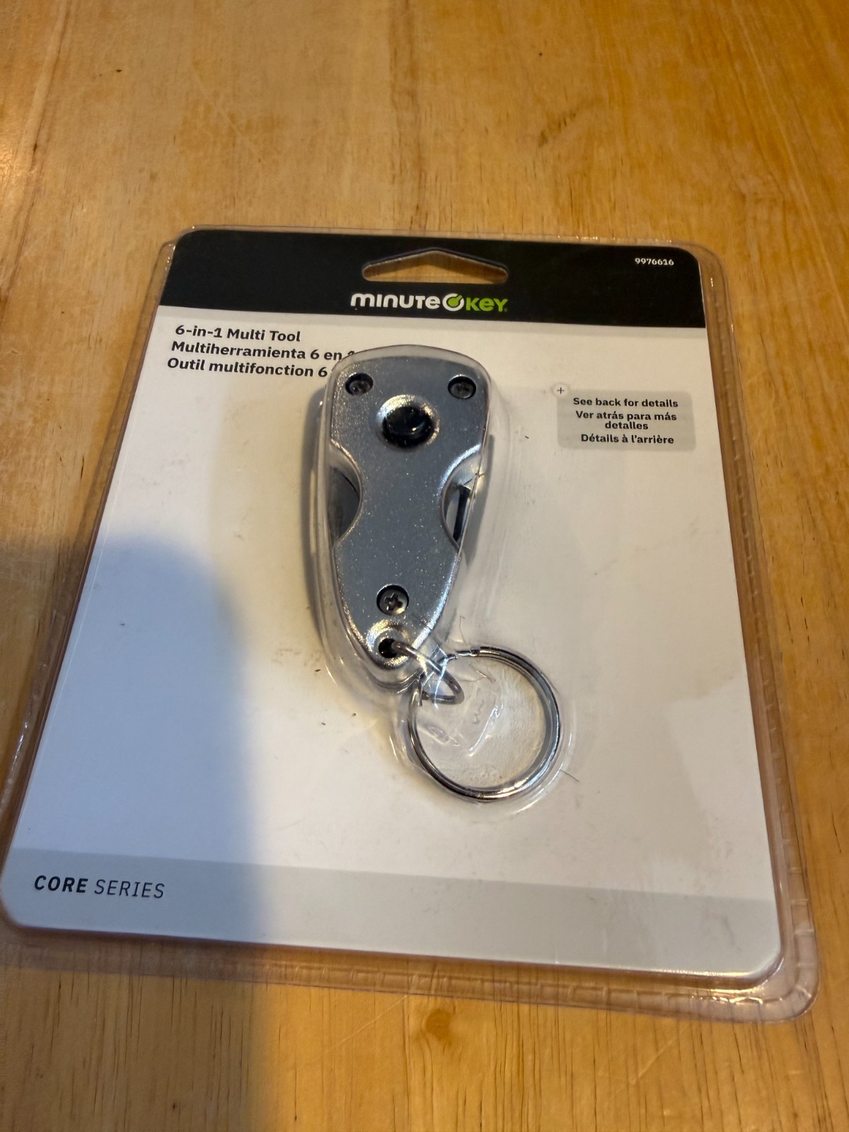 6 in 1 MultiTool Screw Driver Bottle Opener Flashlight Auto Key Chain Minute Key