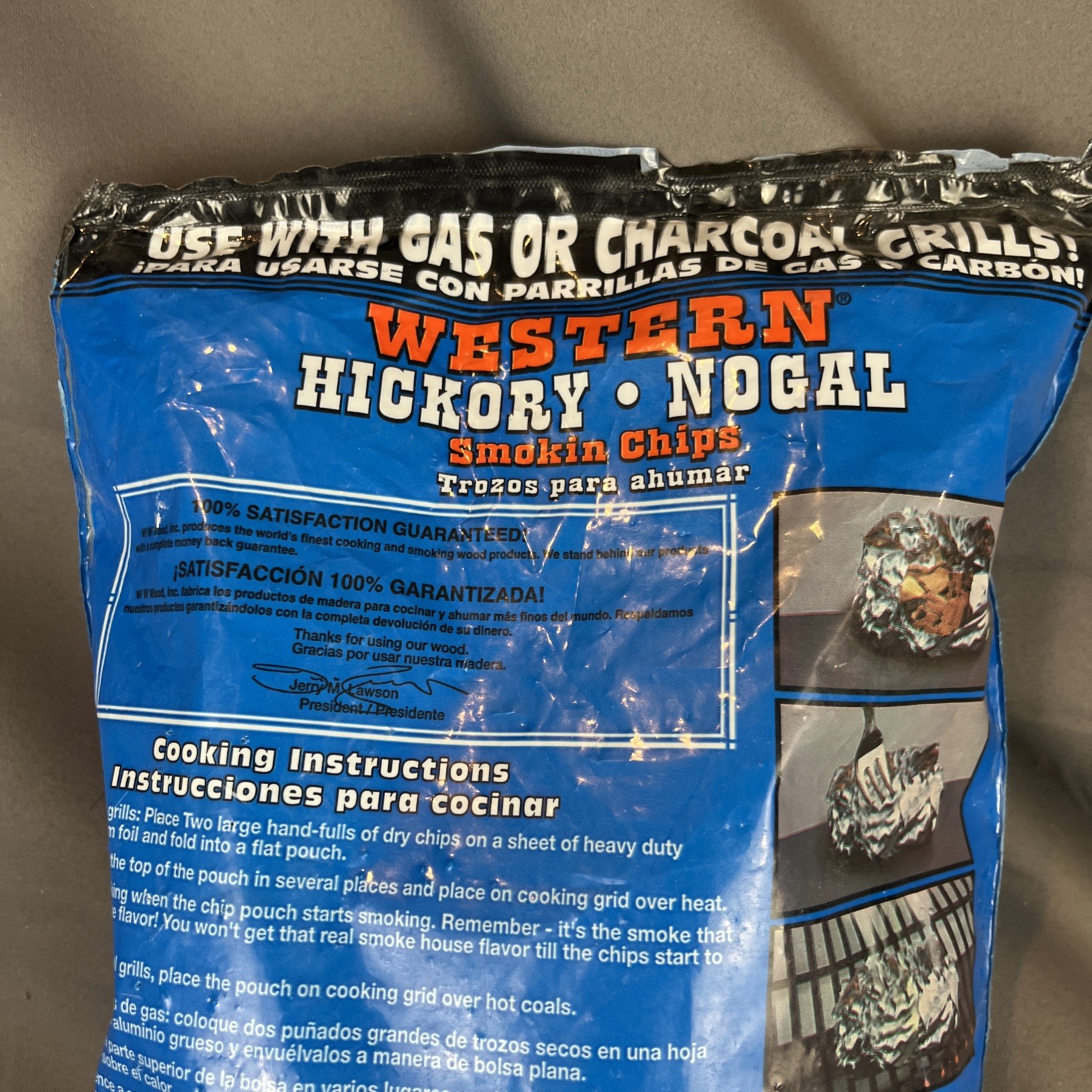 Cast Iron Grill Smoke Box Wood Chip Holder Smoker+ Hickory Smoken Chips Set