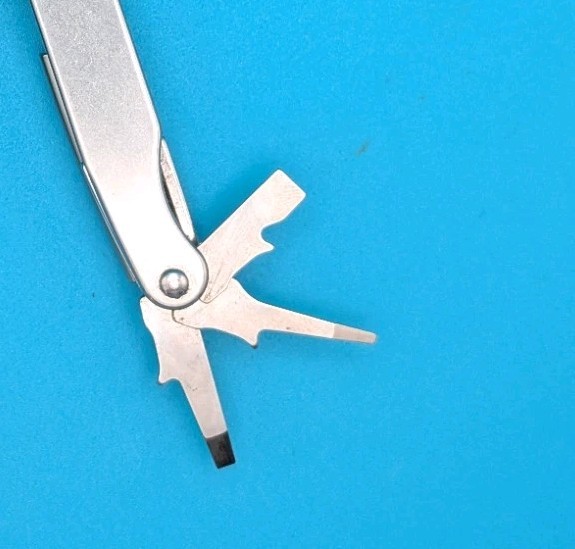 Leatherman Juice C2 Gray Multi Tool! RETIRED!