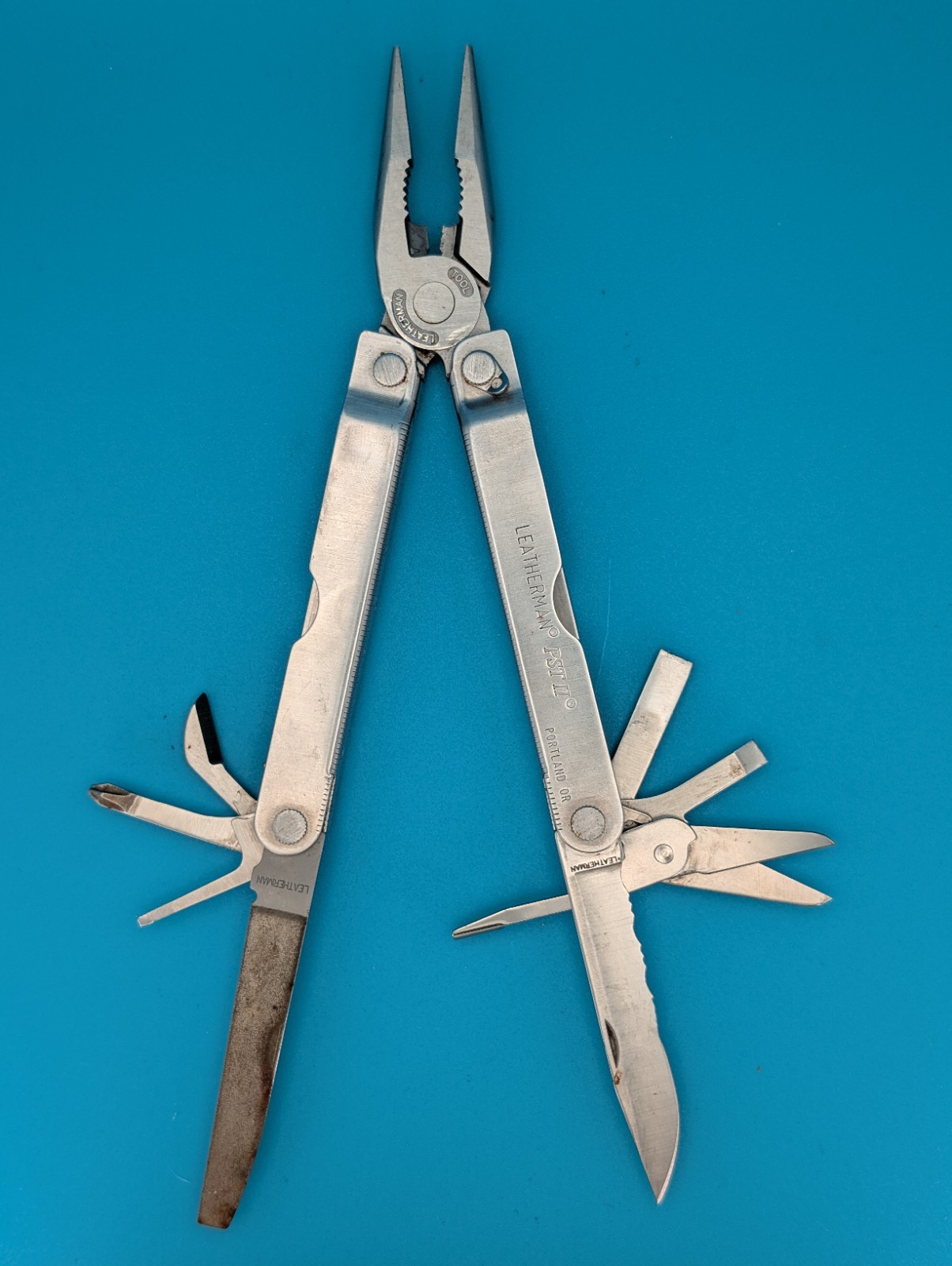 Leatherman PST 2 Multi Tool! 09/03 date stamp! Fast Shipping!