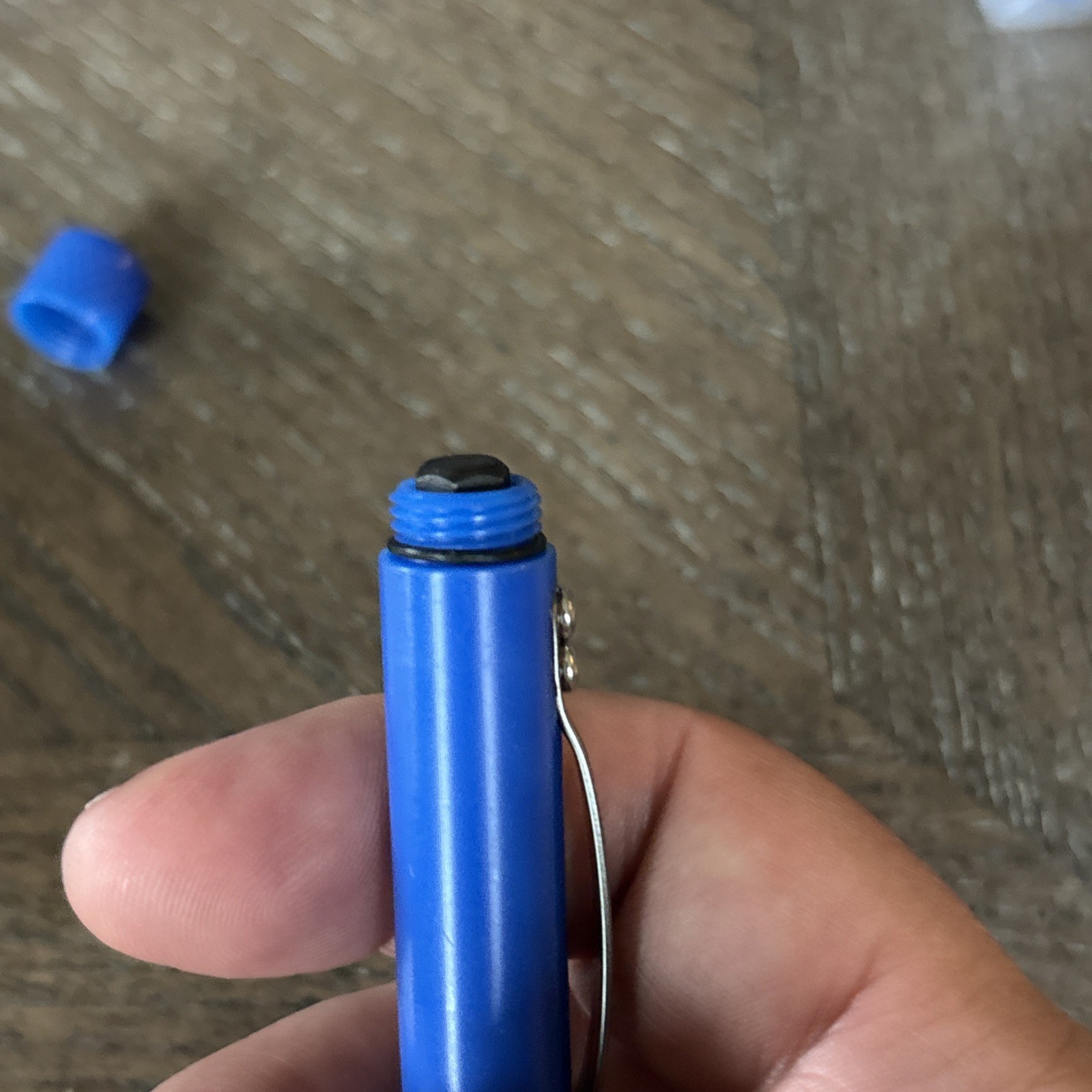 Maratac Delrin Electric Blue Pen Driver 4 Standard Bits Holds Extras Pocket Clip