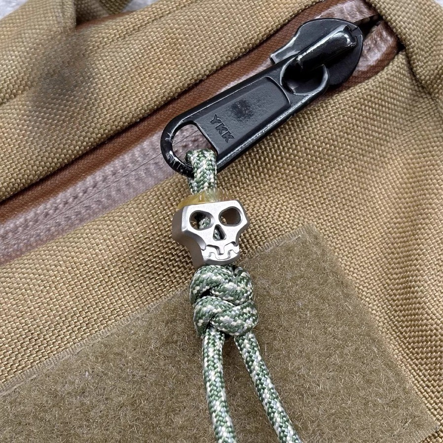 Steampunk Skull Titanium alloy EDC Tool Paracord Lanyard Keychain