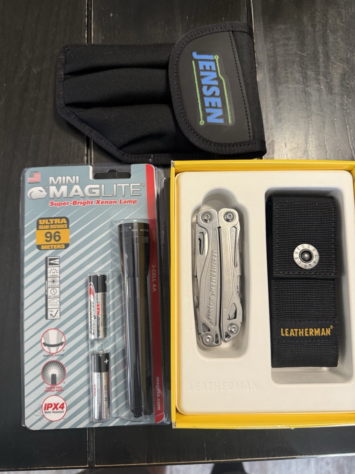 Leatherman 831426 Stainless Steel Multi Tool with Mag Lite Screwdriver