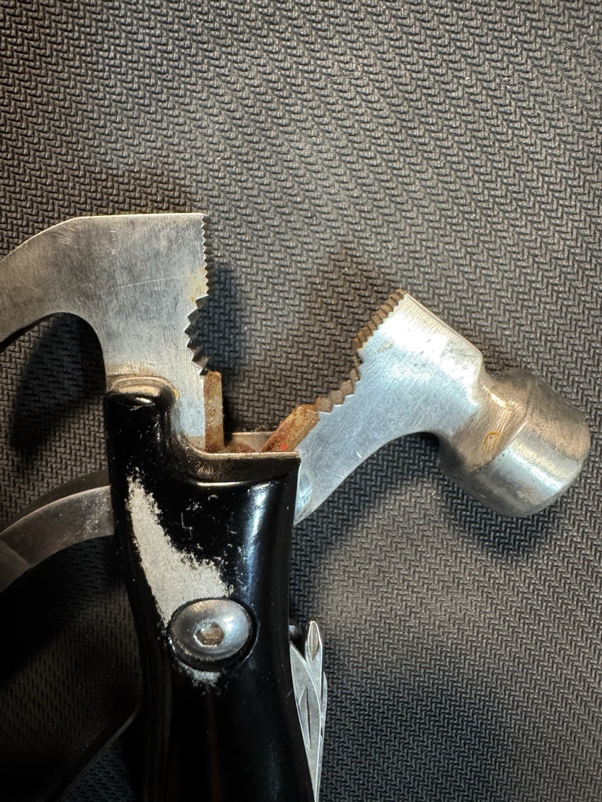 Stanley 11-in-1 Hammer Multi-Tool – Hammer – Screwdriver – Pliers – Saw Used