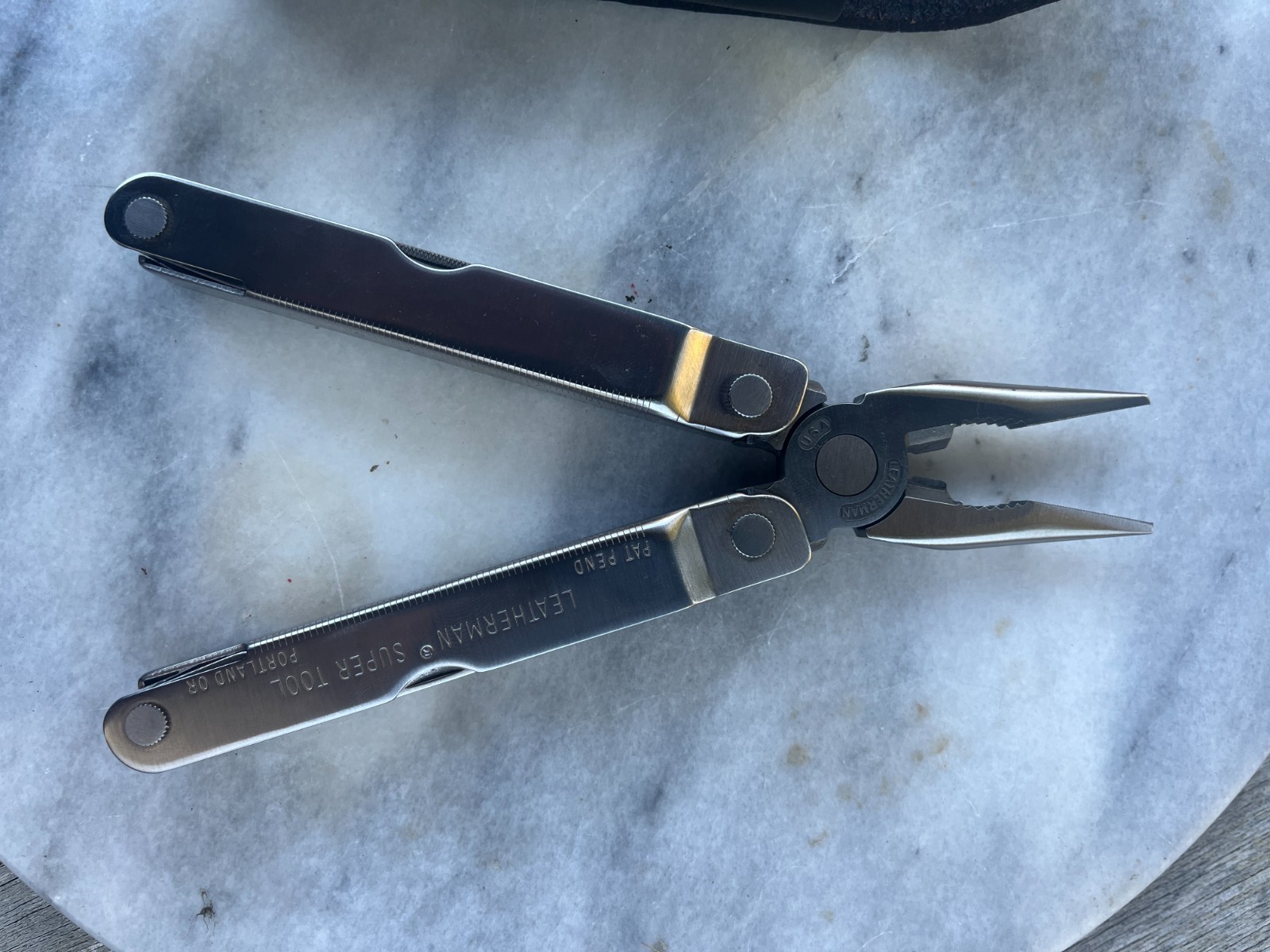 Vintage Leatherman Super Tool PAT PEND Portland OR USA w/ Original Leather Sheat