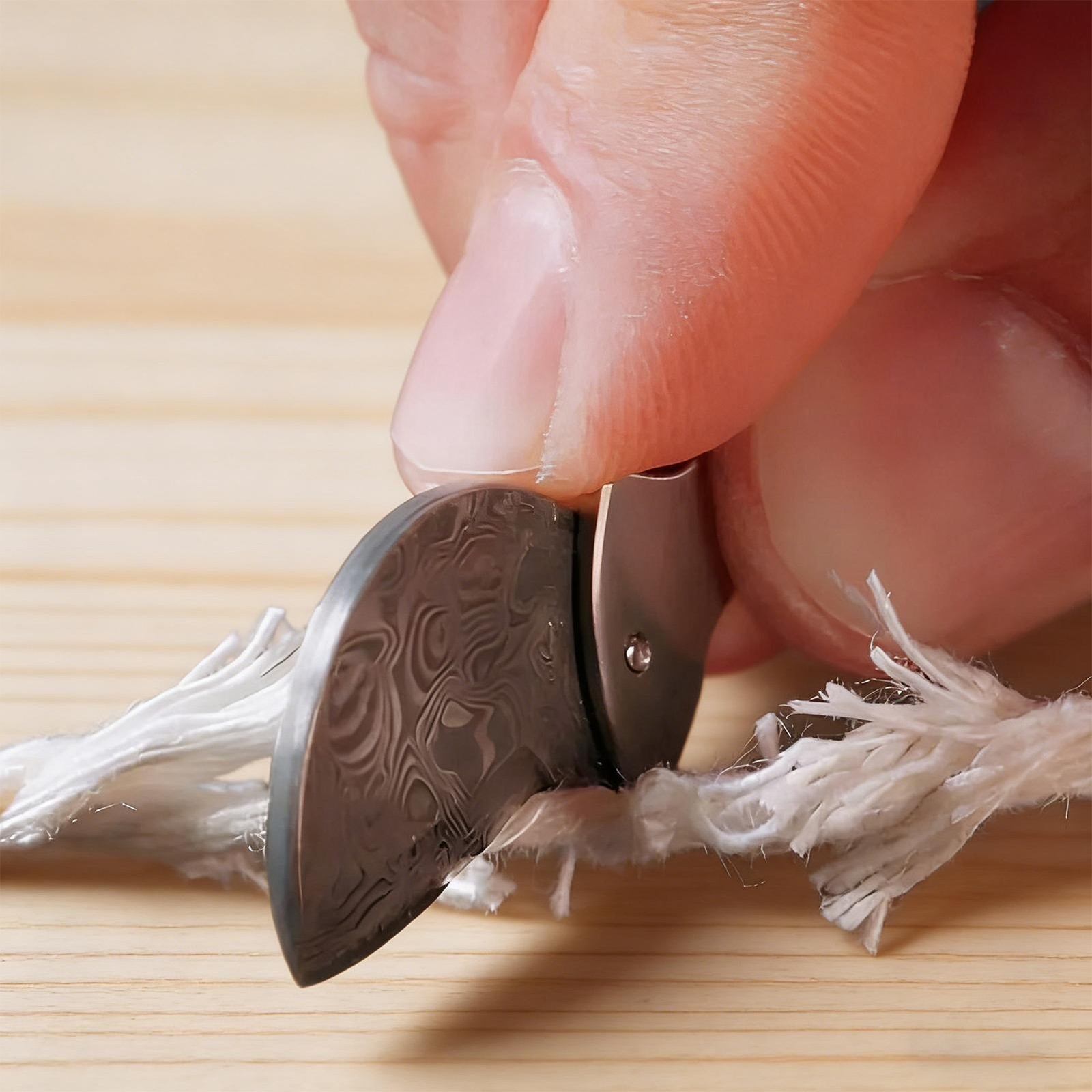 Bottle Opener Multifunctional Titanium Alloy Bottle Opener Cutter