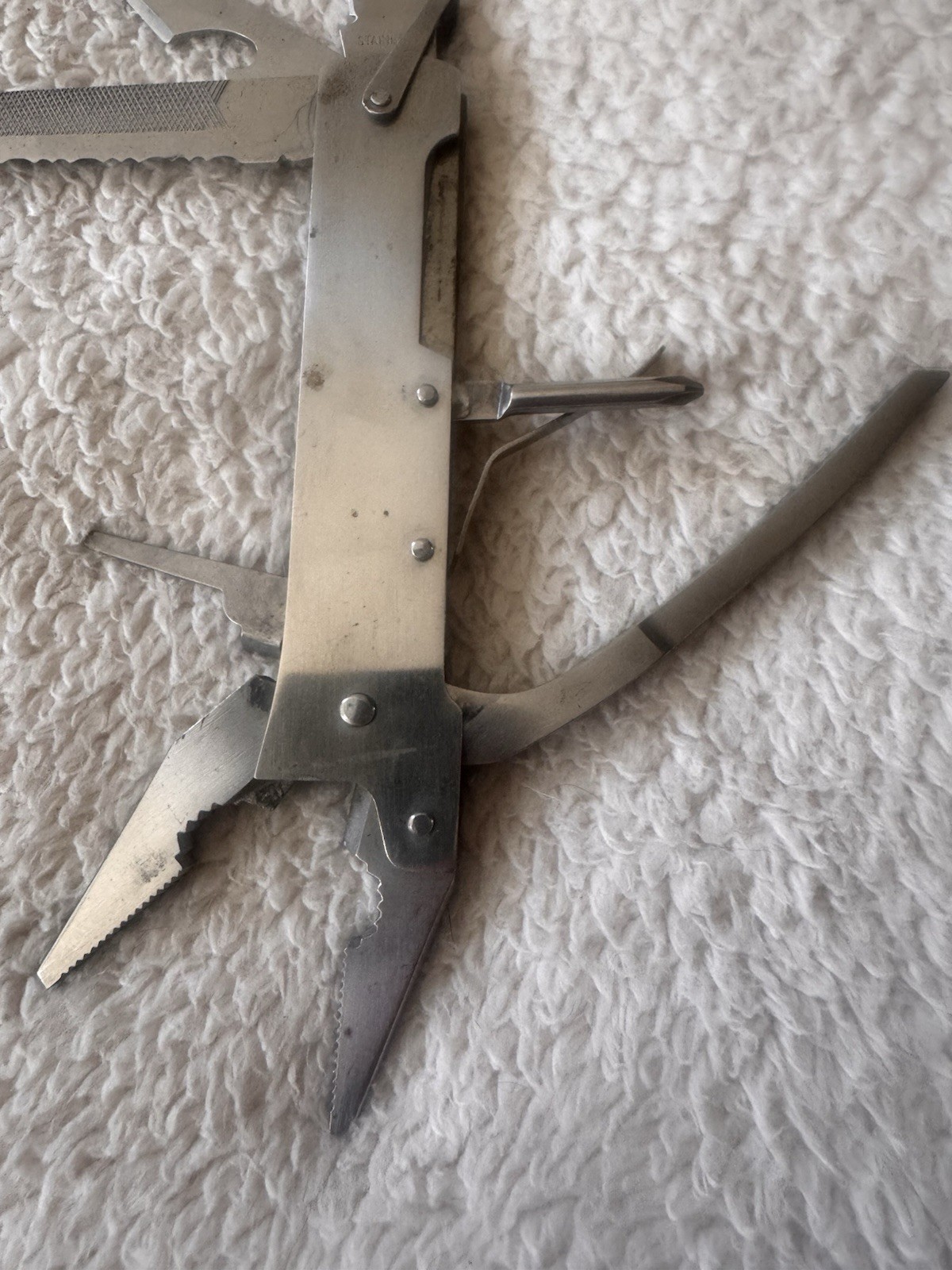 Lot Of 8 Multi Tools Gerber,Cummins,Husky,Others 2 with Sheath Nice Condition